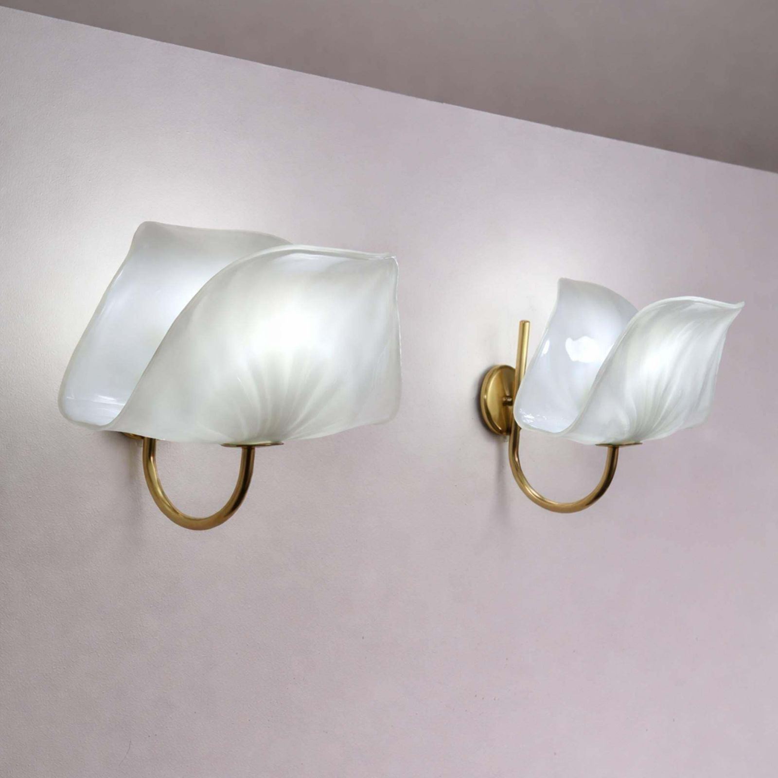 2514.0 Pair Of Leaf Murano Glass And Brass Wall Lights By Paf Studio, Italy, 1970s photo