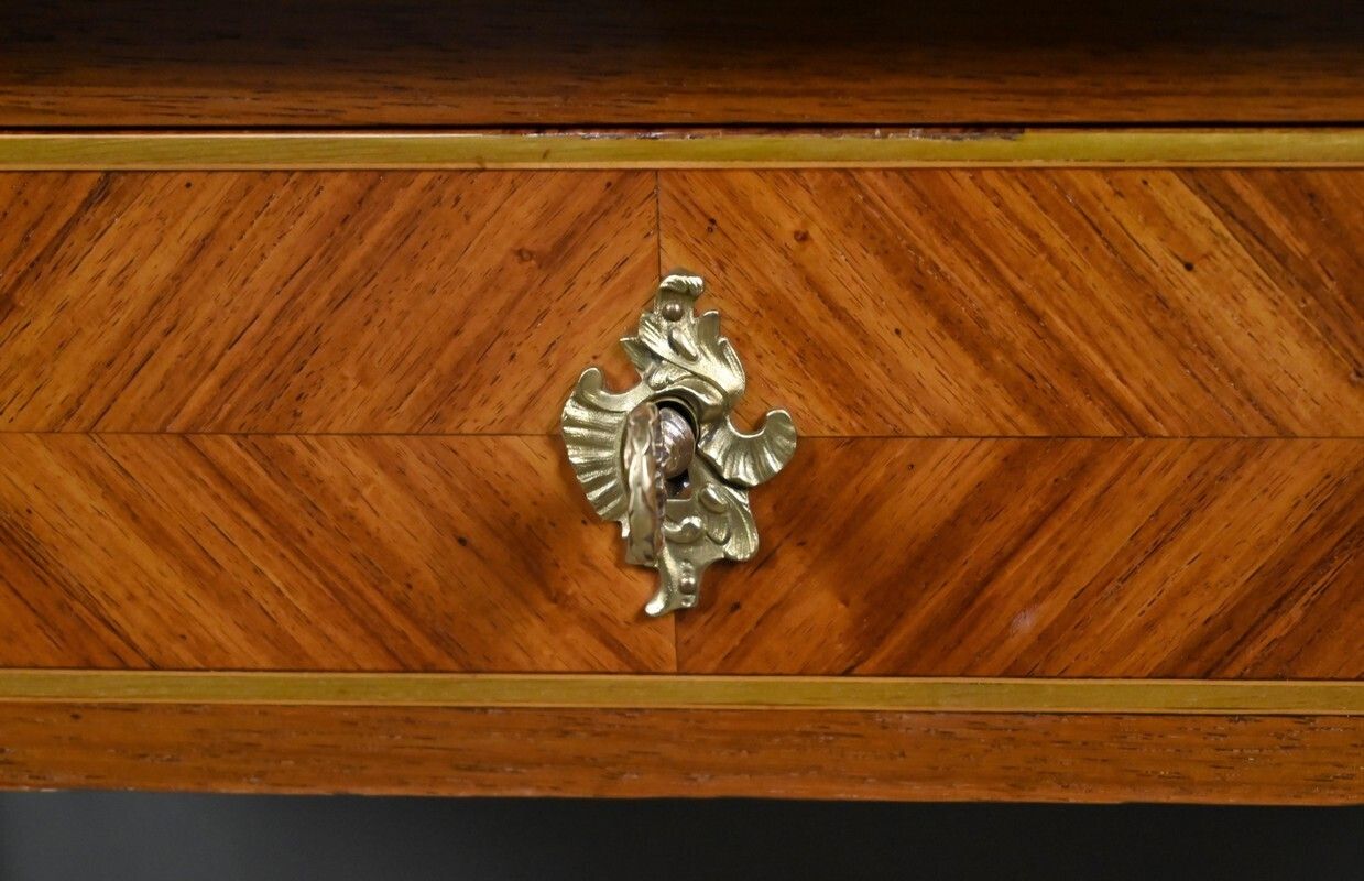 photo vinterior Marquetry Desk, Louis XVI Style – Early 20th Century