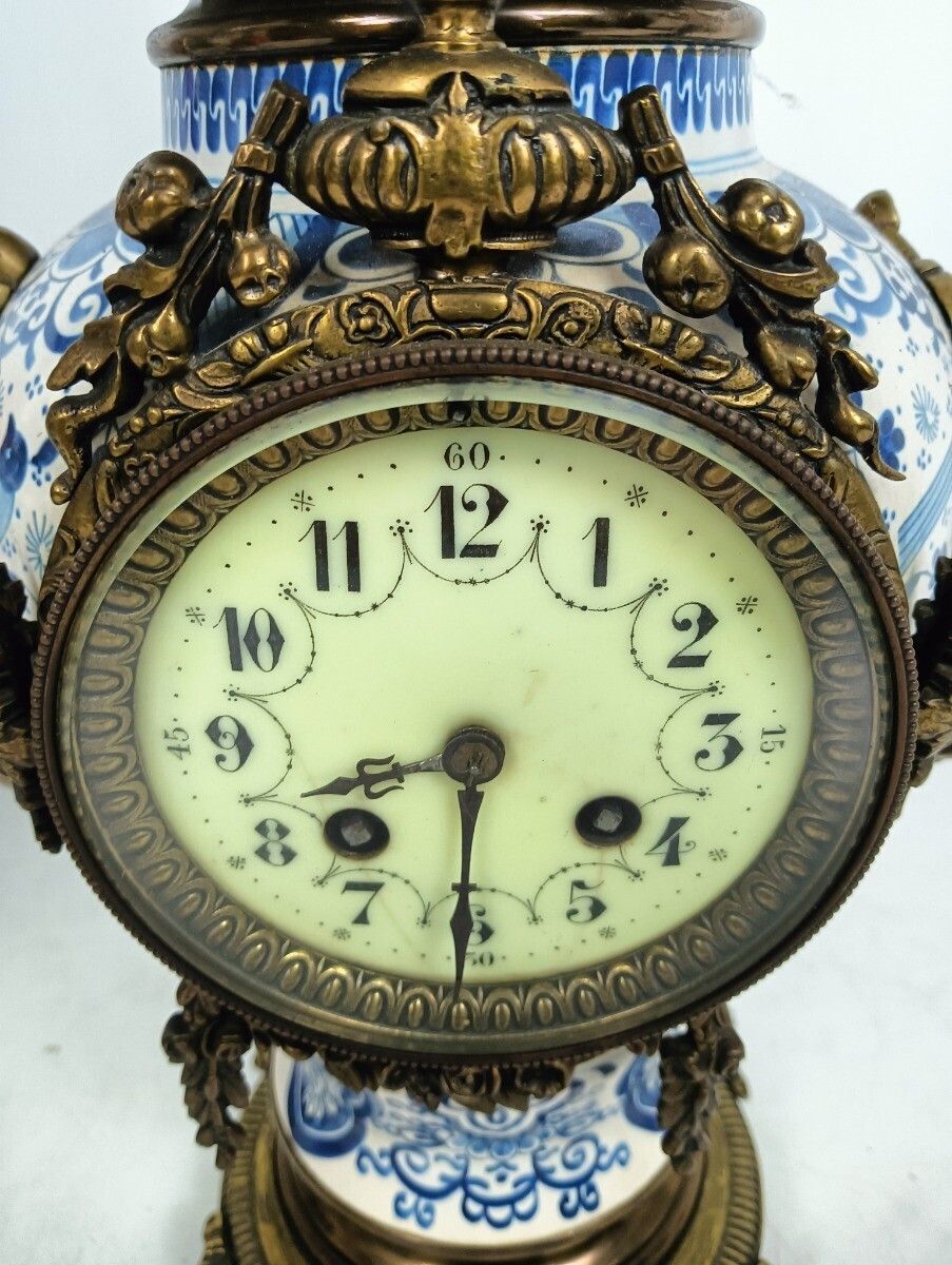 Garniture Set Of 3 Mantle Pieces Clock Two Candelabras Porcelain Delft Blue Whit photo buy