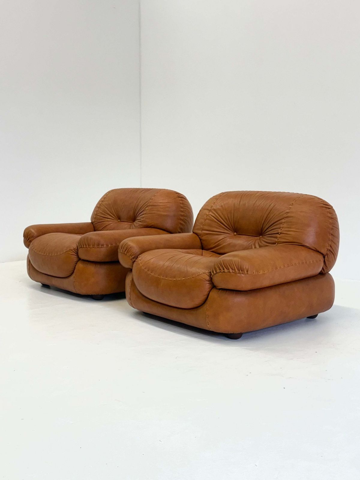 Cognac Brown Leather Sapporo Armchair For Mobil Girgi photo 1236.0