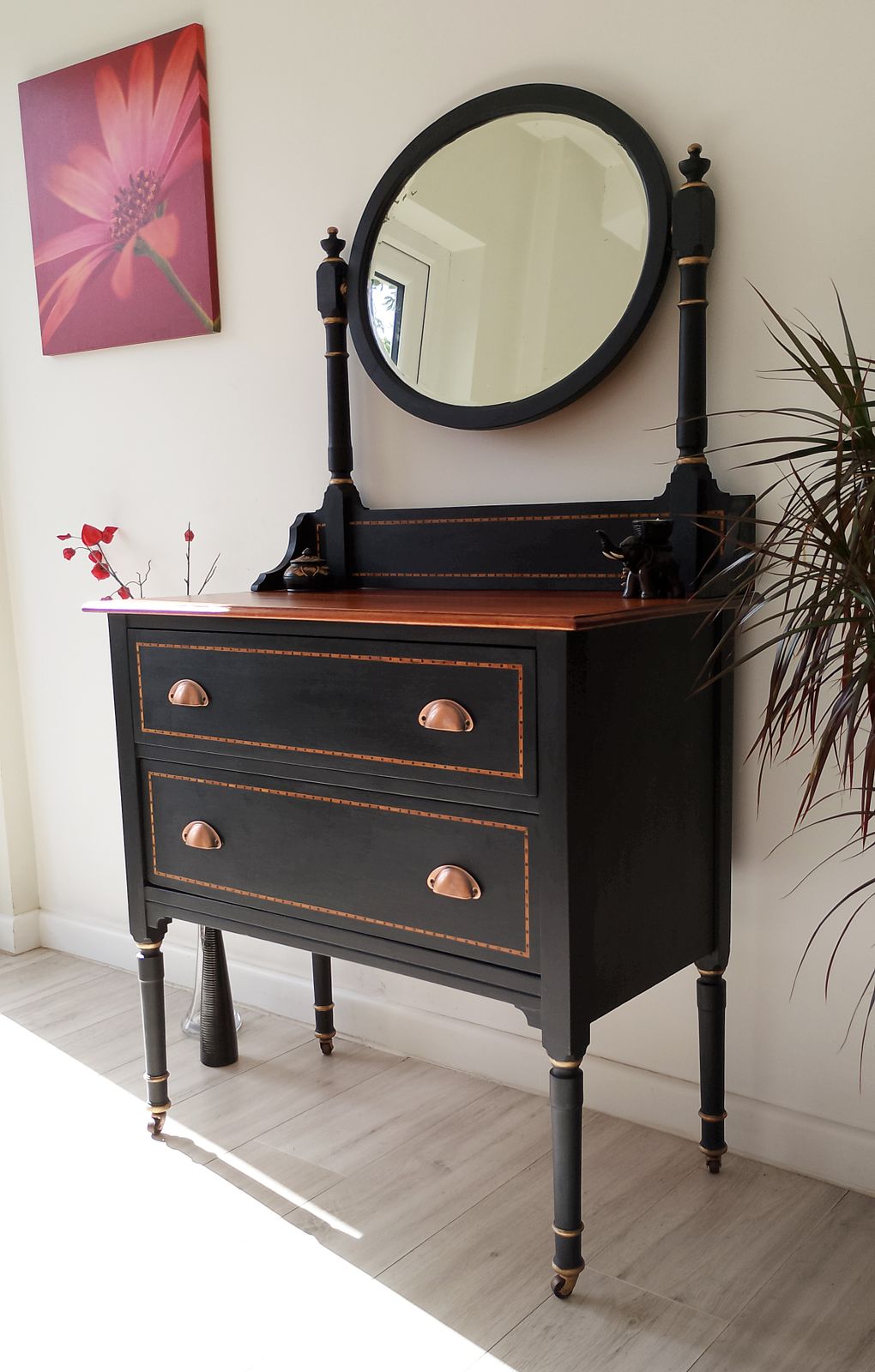 Athenian Black Edwardian Mahogany Dressing Table With Gold Highlights