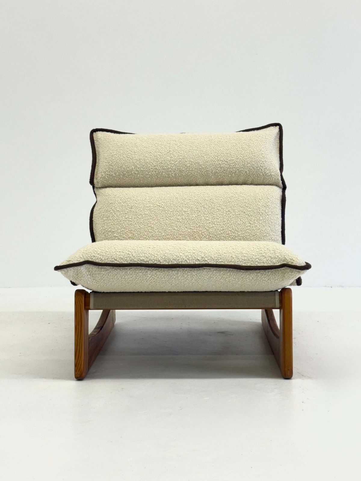 Italian Armchair From Ibisco In White Bouclé photo Furniture