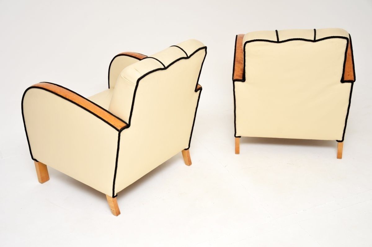 photo furniture Pair Of Swedish Art Deco Armchairs In Leather And Satin Birch