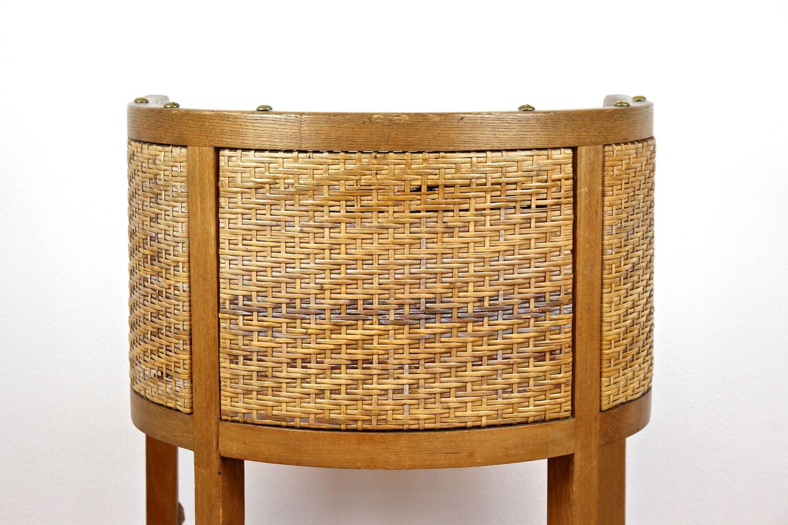 photo furniture 20th Century Art Nouveau Armchair Mod. 1307 By Prag Rudniker, Austria Ca. 1903