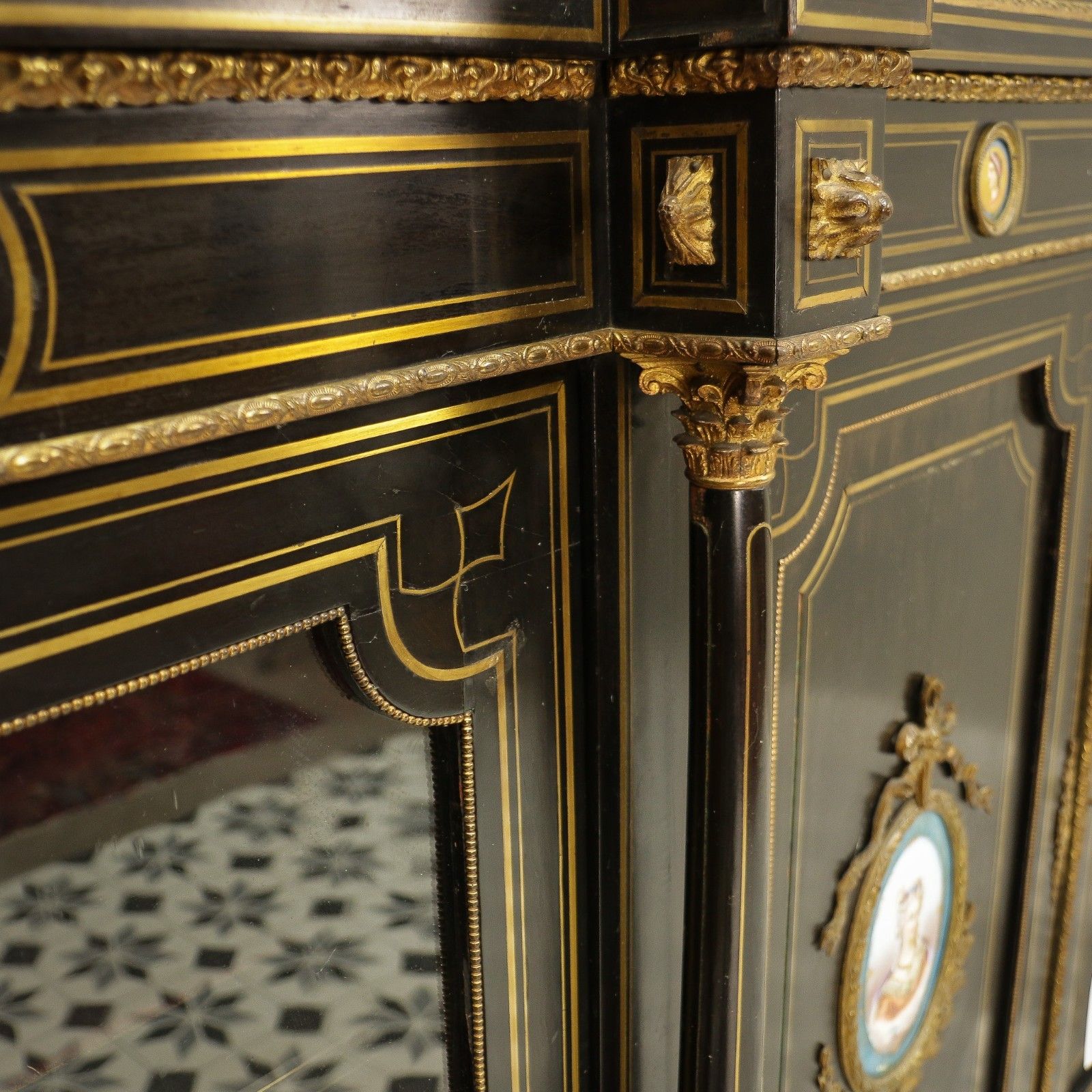photo vintage Antique Ebonised And Gilt Brass Credenza 19th Century With Porcelain Plaques