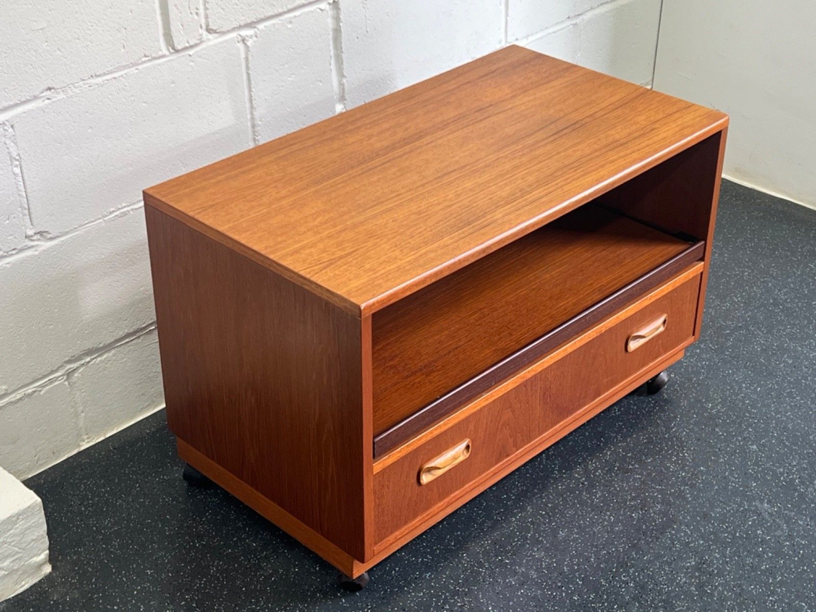 G Plan Media Cabinet Tv Stand Midcentury Vintage Teak 1960s (Delivery Available) photo furniture