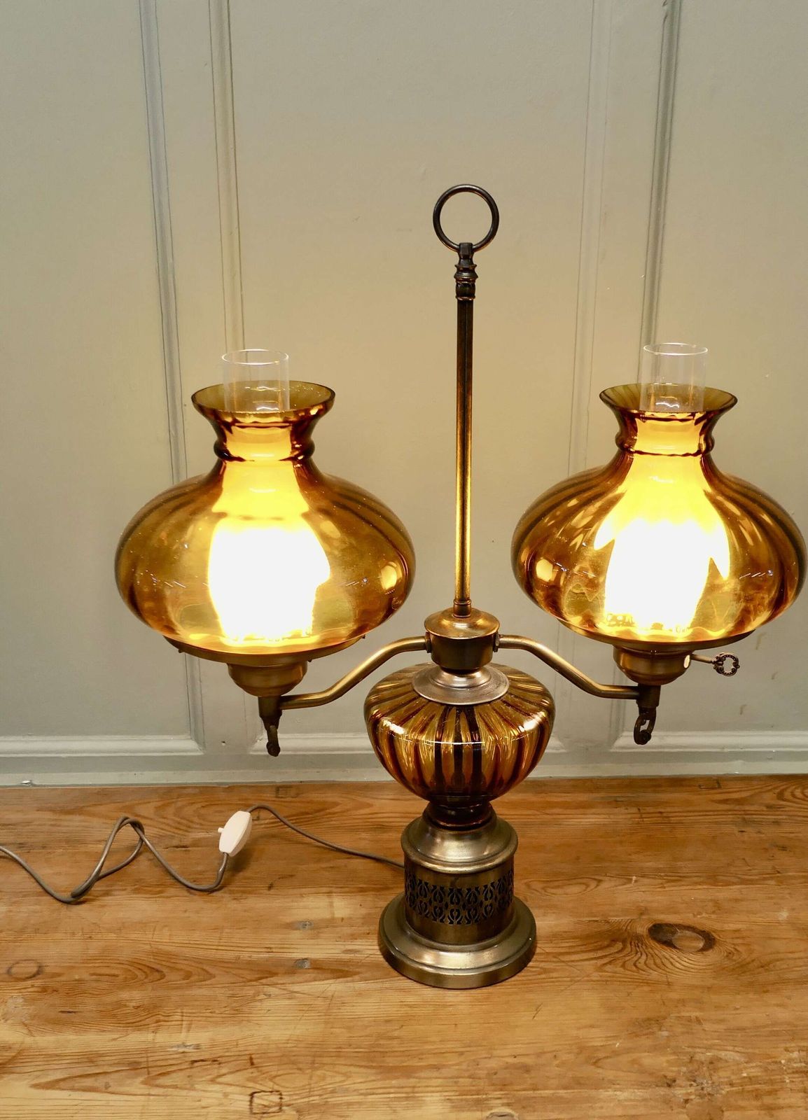 Antique Style Amber Oil Lamp, Twin Brass Table Lamp, This Is A Large Piece photo 660.0