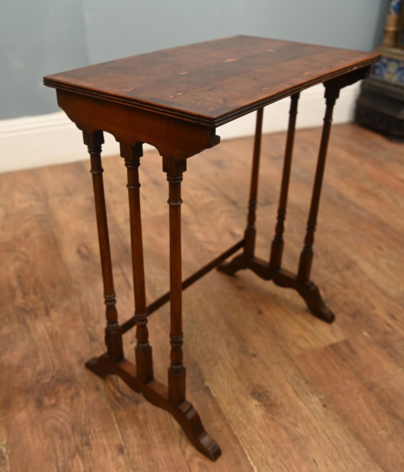 Pair Of Edwardian Mahogany Occasional Tables 1900 Tea Turned Supports photo 750.0