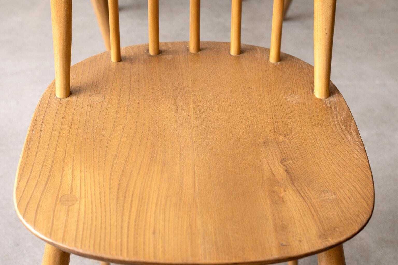 Set Of Four Ercol Windsor 365 Quaker Dining Chairs | Ercol Blond Dining Chairs | Light Ercol Dining Chairs | Mid Century Chairs photo vinterior