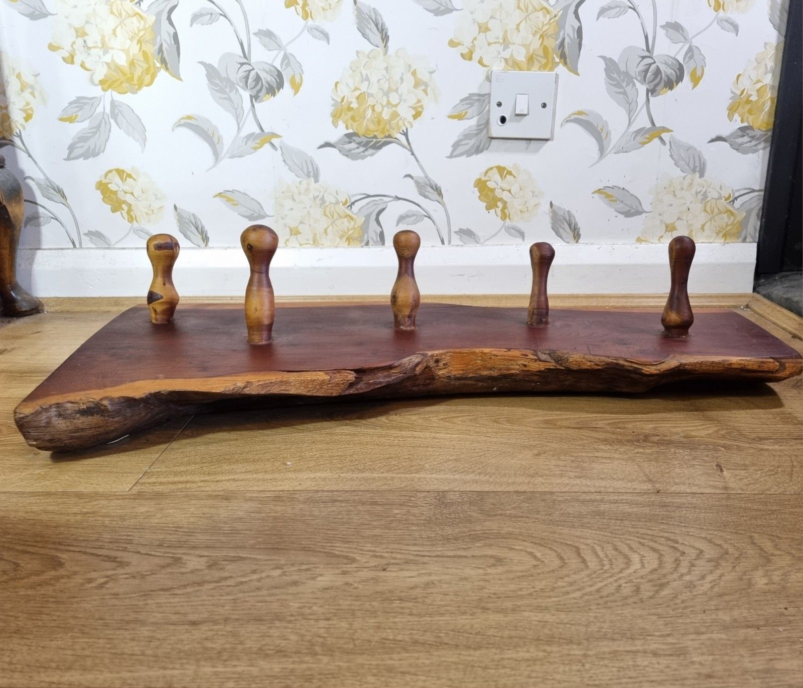 Vintage Yew Coat Rack Live Waney Edge 5 Wooden Peg Hook Rustic Heavy Reclaimed photo vintage