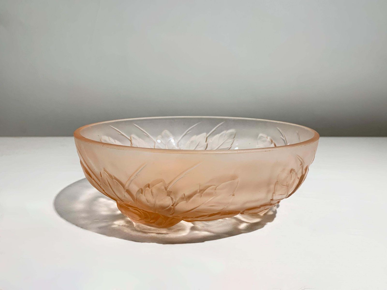 Muller Frères Lunévill Art Deco Peach Frosted Pressed Glass Rose Centerpiecebowl photo Home Decor