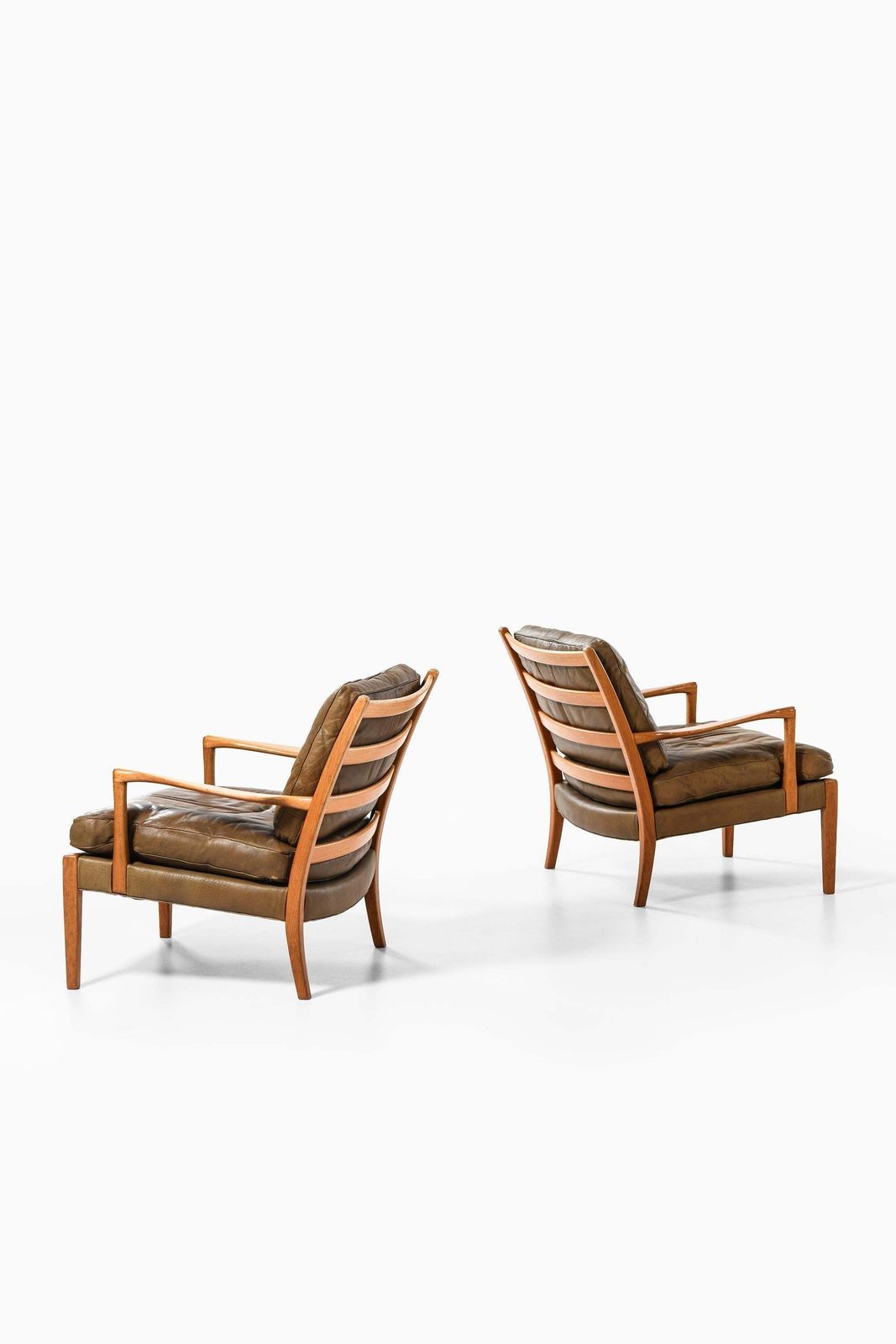 Set Of 2 Easy Chairs In Leather And Walnut By Arne Norell, 1960s photo buy