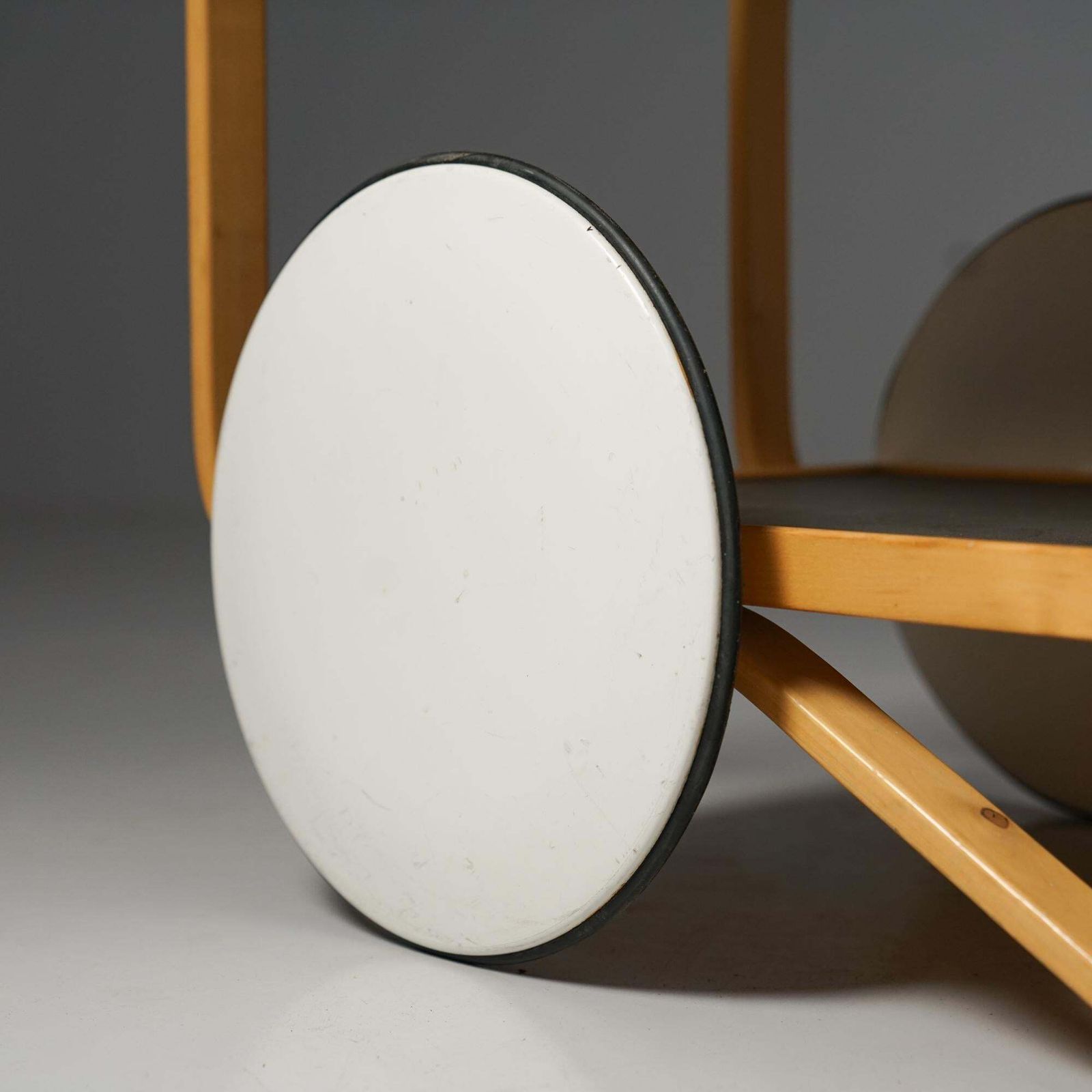 Model 901 Tea Cart, Alvar Aalto, Artek, Mid 20th Century photo vinterior
