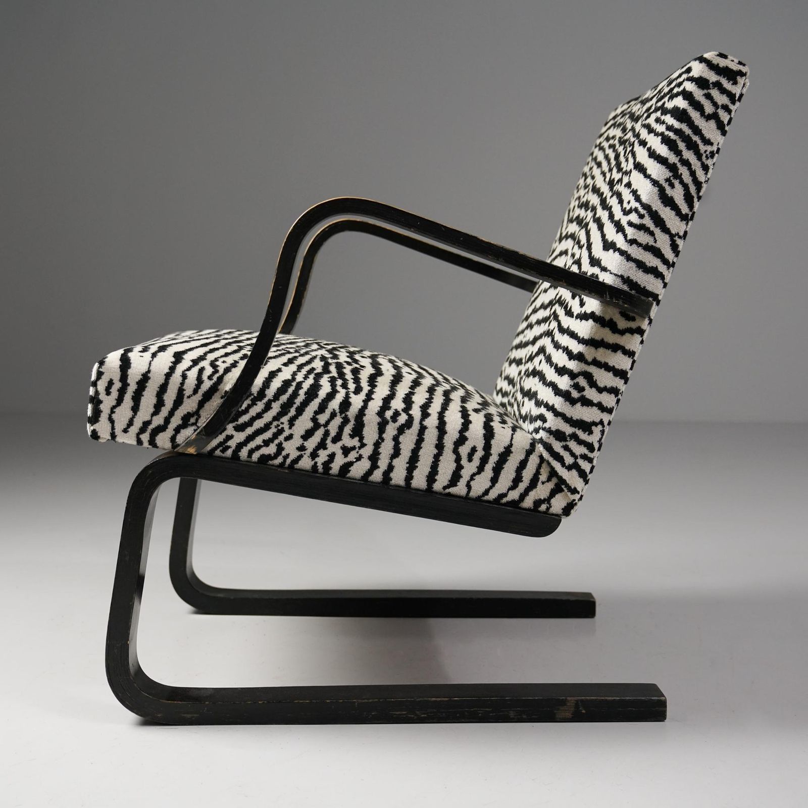 Scandinavian Modern Model 242 Armchair, Maija Heikinheimo, Asko, 1930s photo vinterior