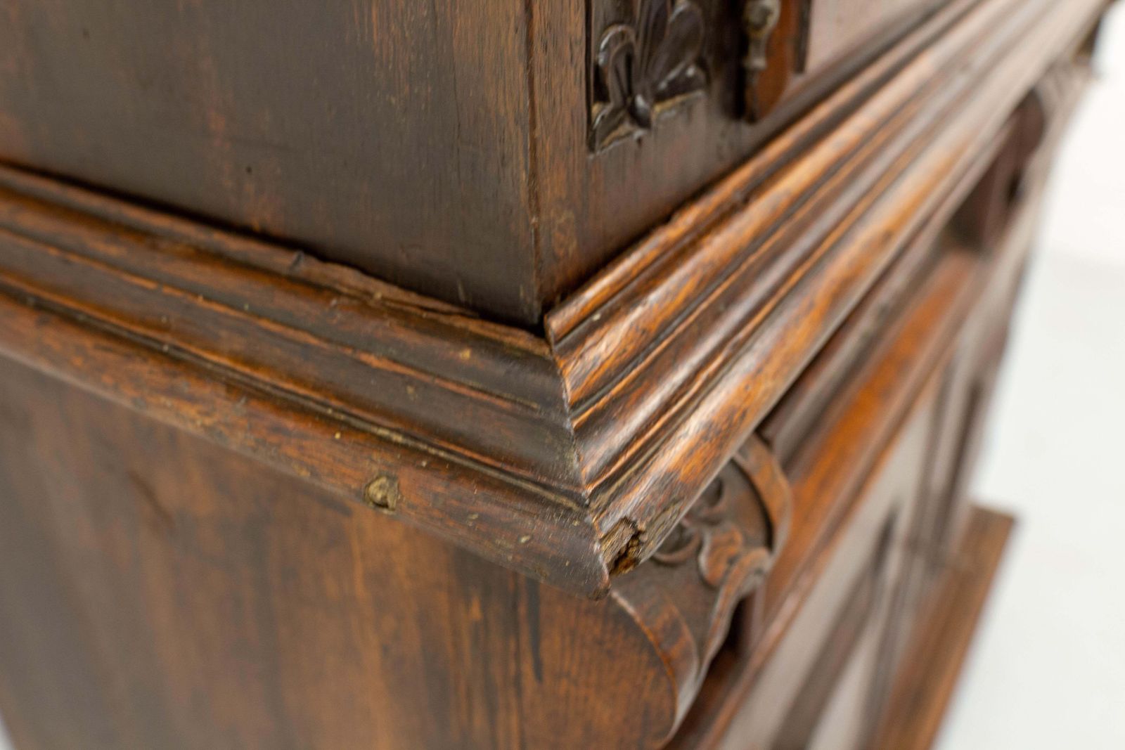 photo vintage Spanish Oak Cabinet Deux Corps Buffet Gothic Revival, Late 19th Century