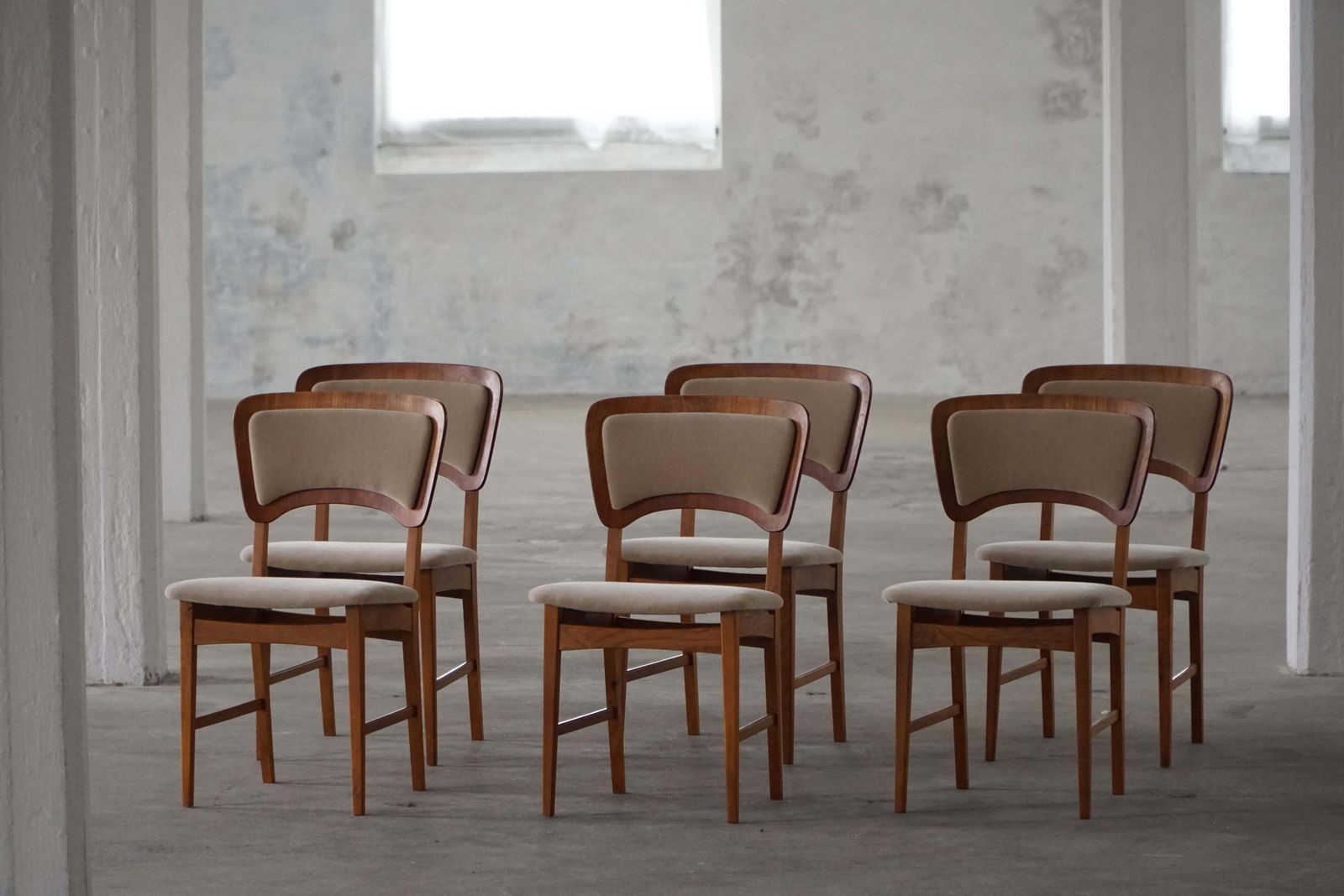 photo furniture Danish Mid 20th Century, Set Of 6 Dining Chairs In Oak, Teak & Mohair, 1960s