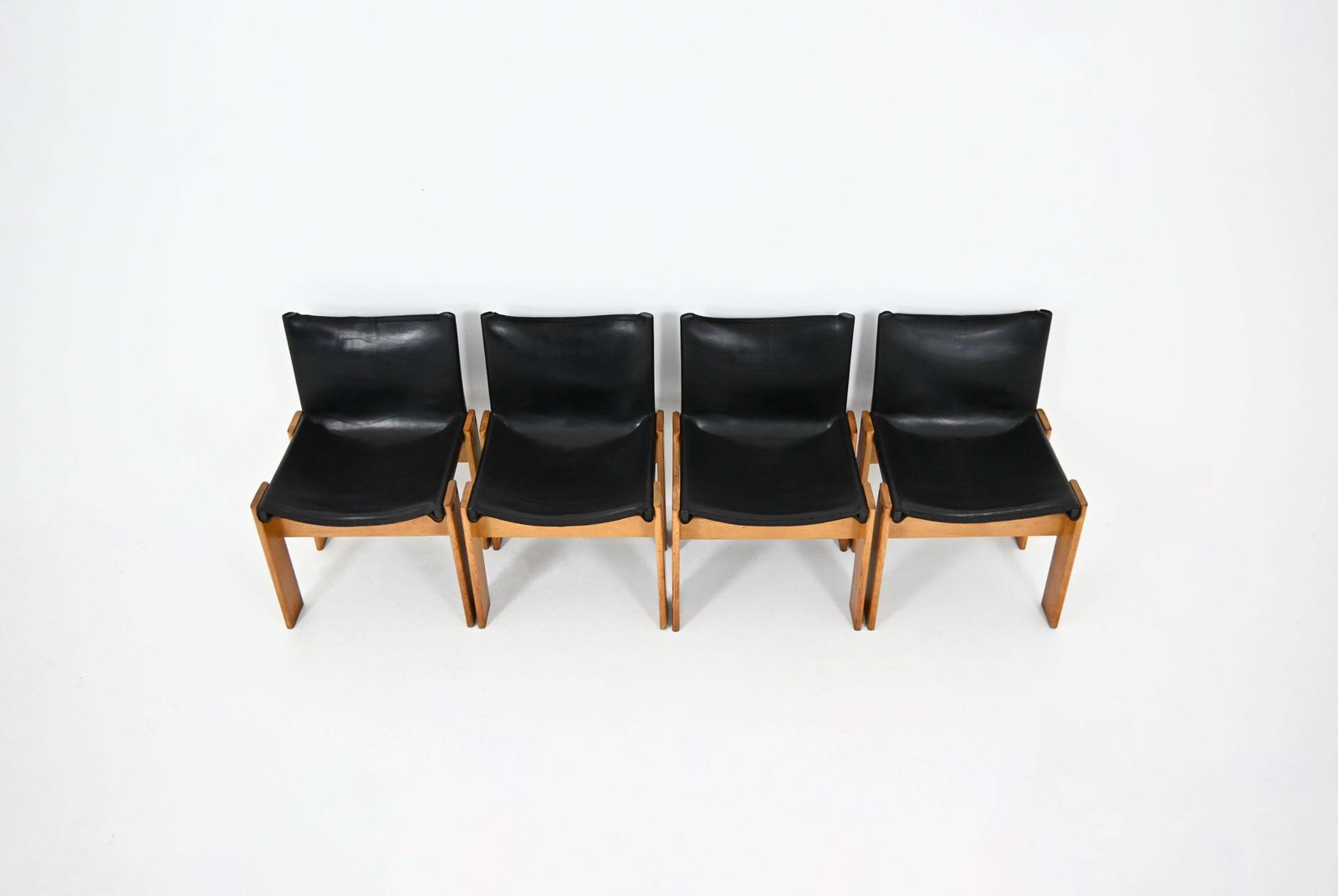 Monk Dining Chairs By Afra & Tobia Scarpa For Molteni, 1970s, Set Of 4 photo vintage