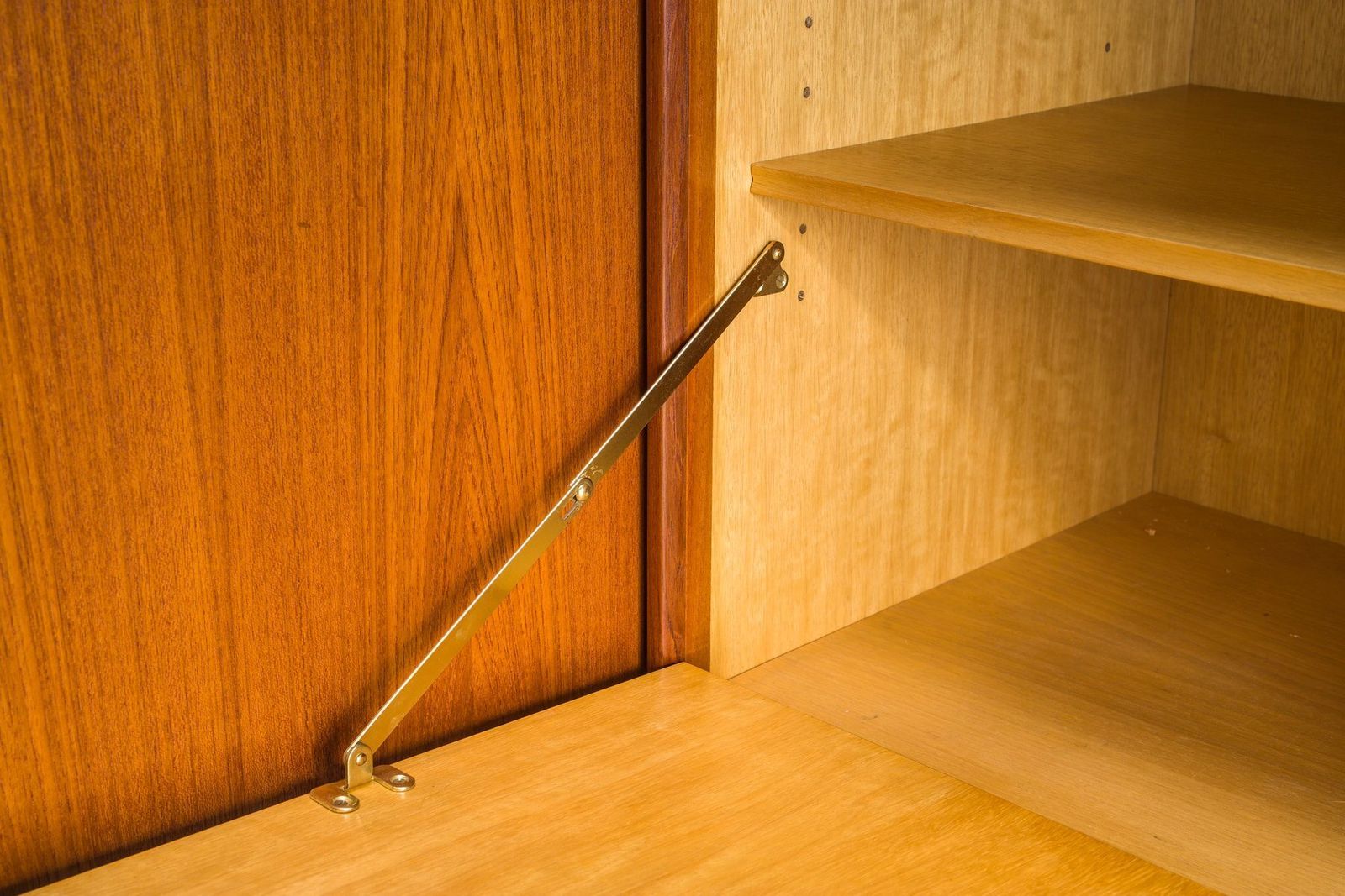 Highboard By Heinrich Riestenpatt For Rt 200 Möbel, Germany, 1960s photo vinterior