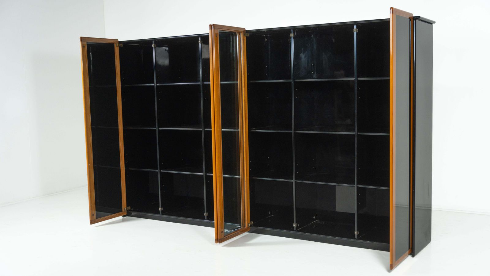 Mid Century Modern Artona Bookcase/Vitrine By Afra And Tobia Scarpa, Maxalto photo vinterior