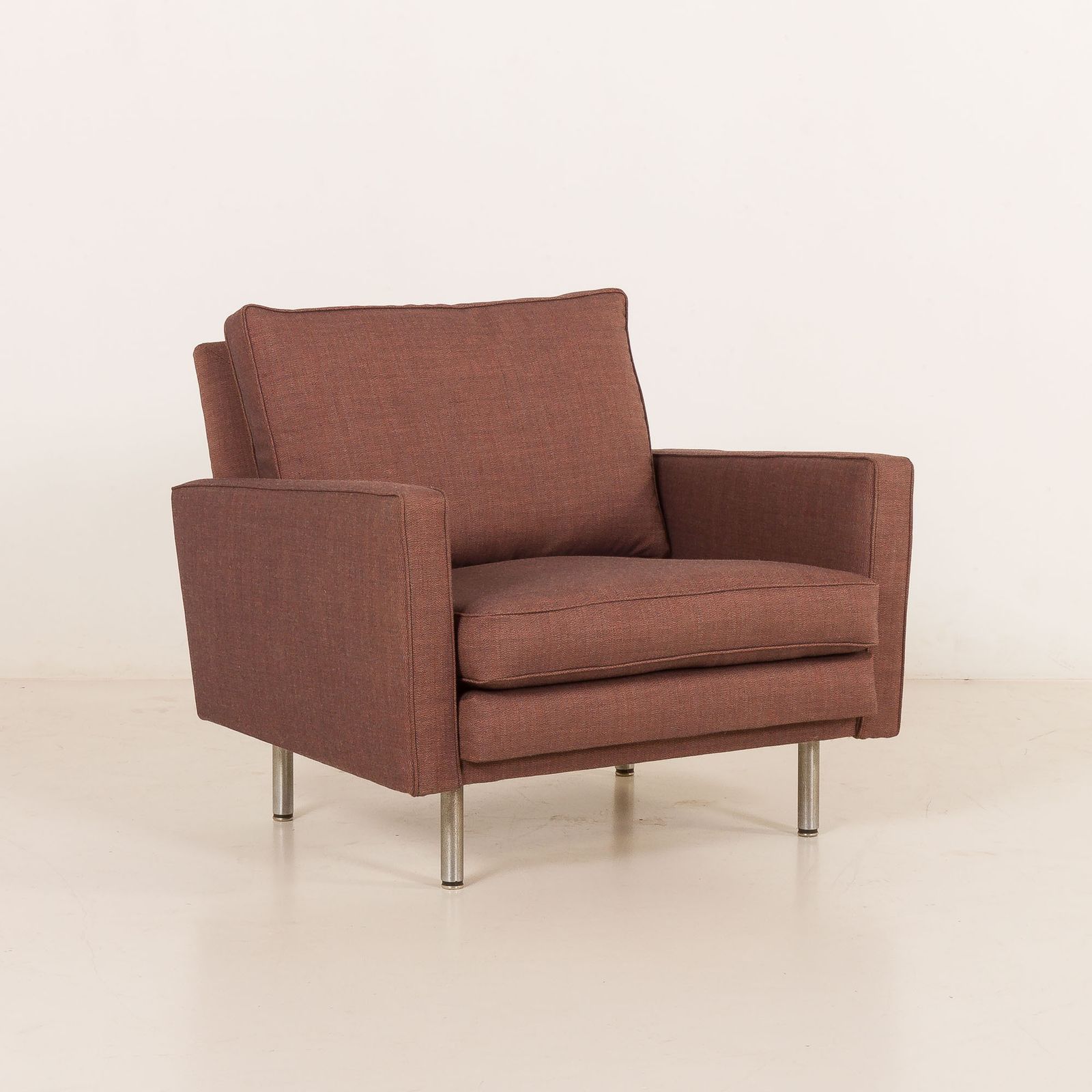 photo furniture George Nelson “Loose Cushion” Lounge Chair For Herman Miller, 1960s