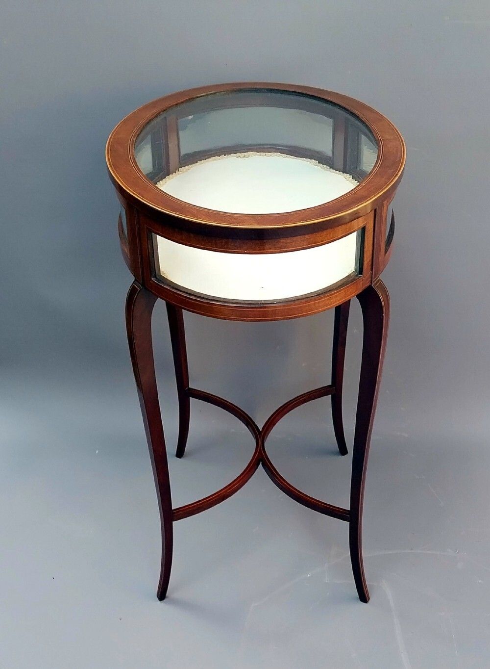 photo vinterior Edwardian Mahogany Bijouterie Display Table Vitrine