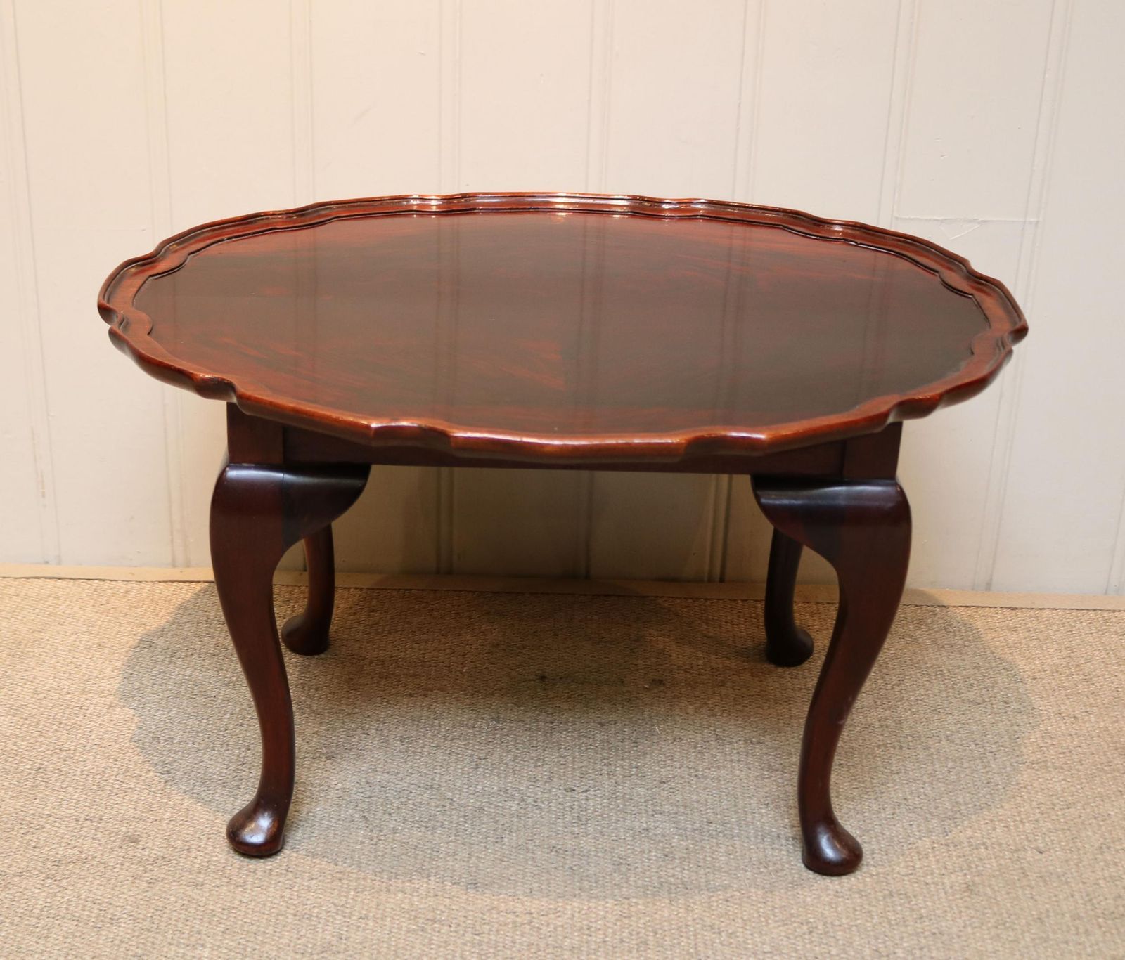Low Mahogany Oval Table, 1930s photo vinterior