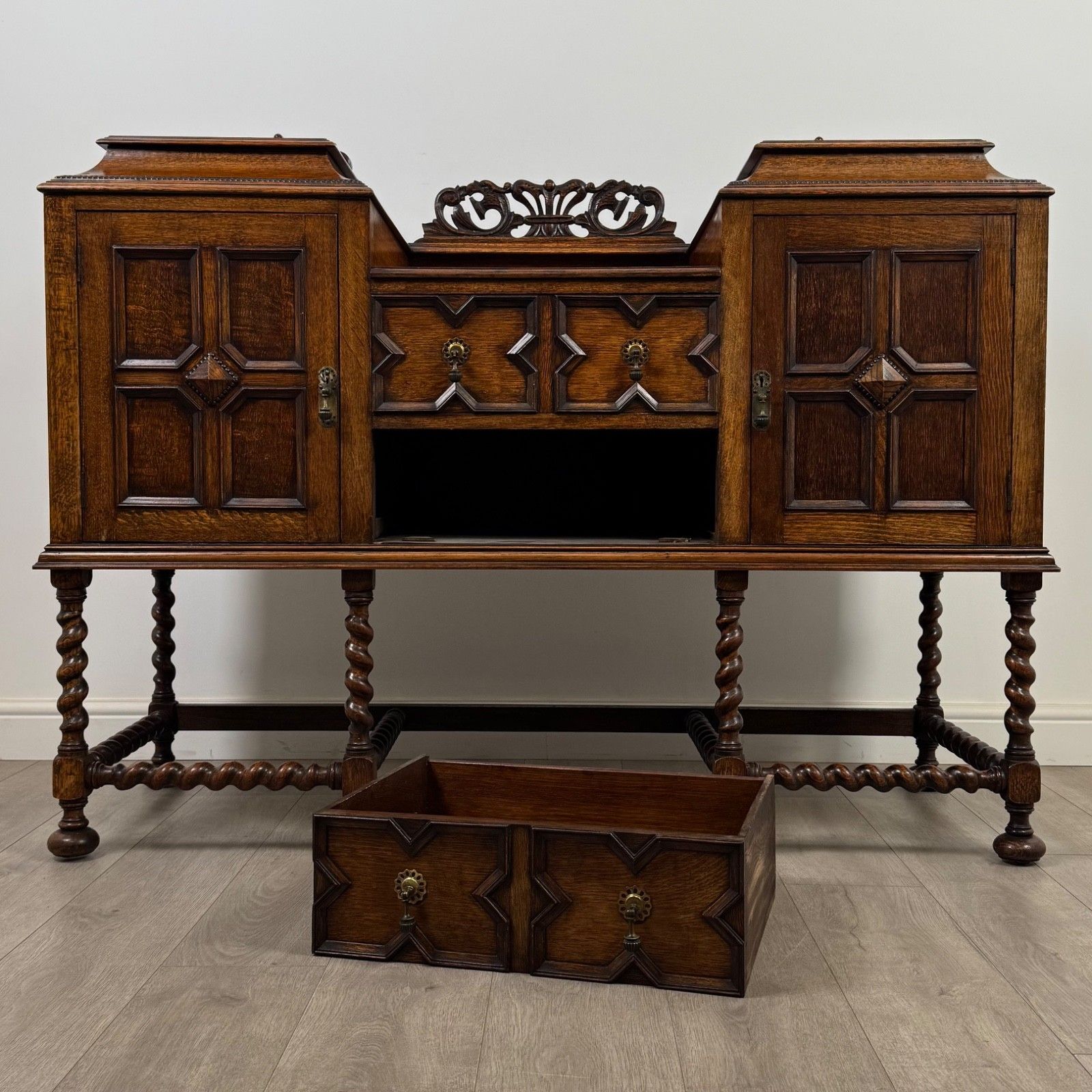 Furniture Antique 20th Century Jacobean Style Sideboard In Golden Oak ( Af 5321 ) photo