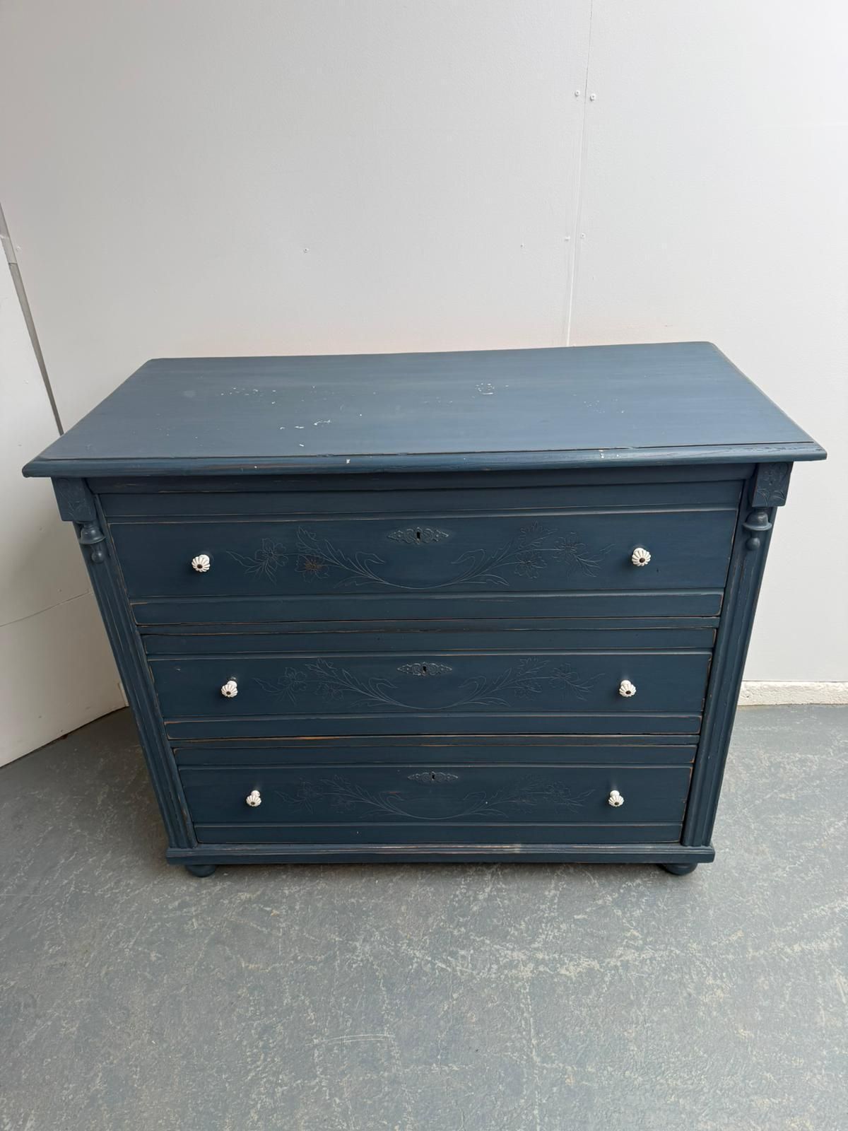 795.0 An Original Pine Victorian Painted Blue Carved 3 Drawer Chest Of Drawers photo