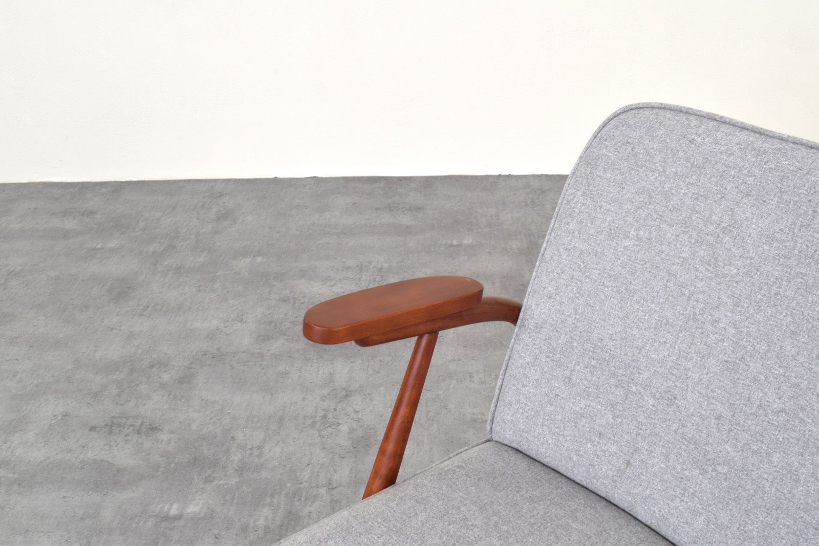 photo furniture Mid Century Polish Lounge Chair, 1960s.