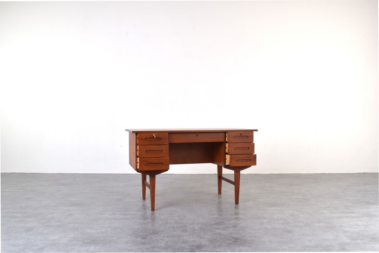 Mid Century Danish Teak Executive Desk, 1960s. photo 1795.0