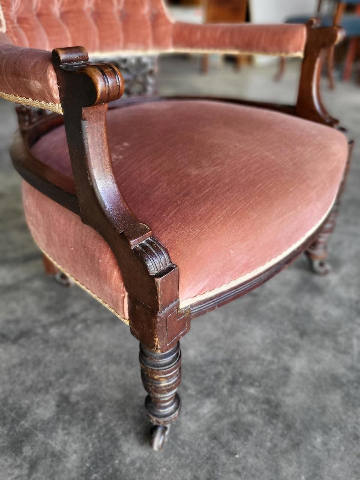 Antique Upholstered Bedroom Tub Arm Chair Legs Castors photo vintage