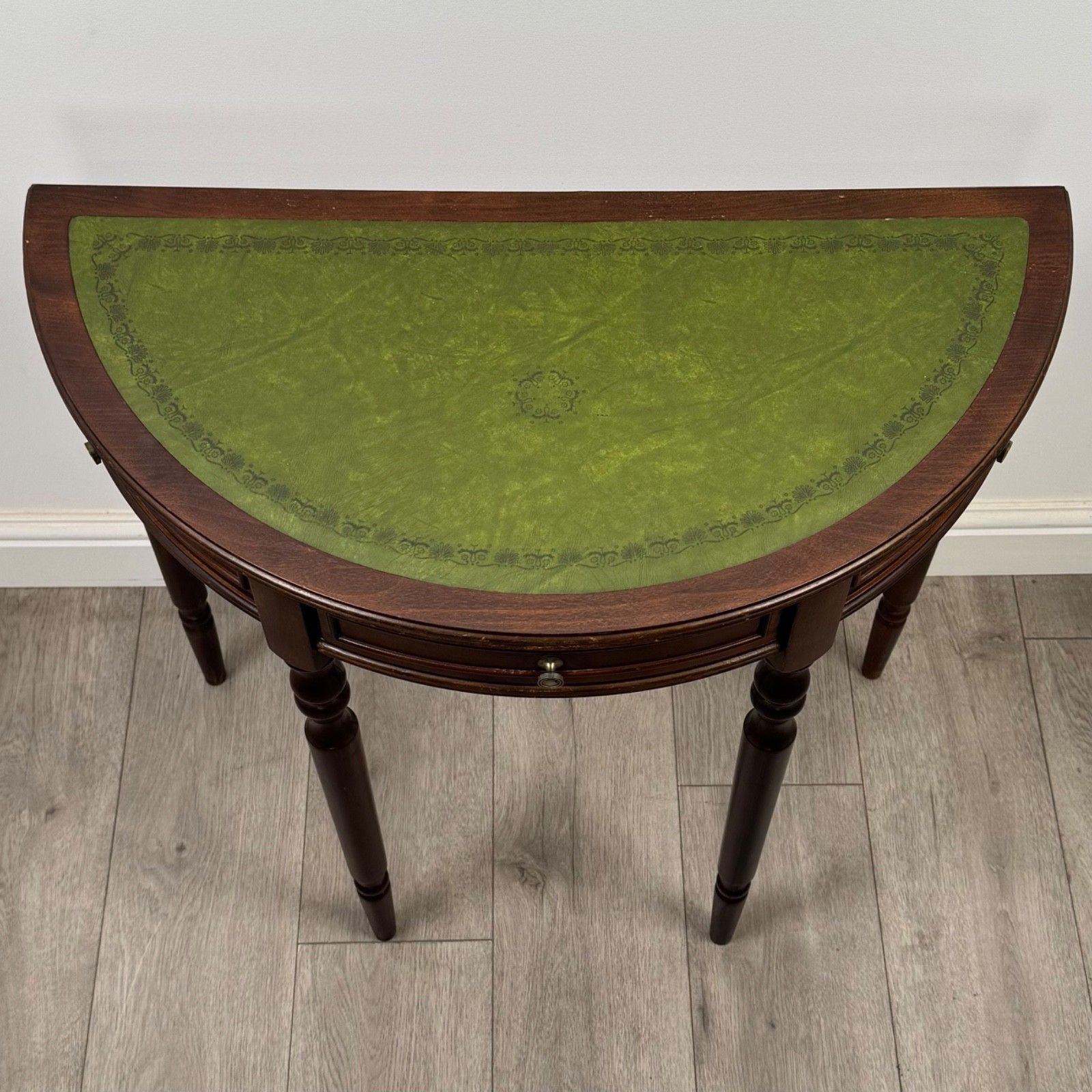 photo furniture Antique 20th Century Small Demi Lune Side Table In Mahogany ( Af 5355 )