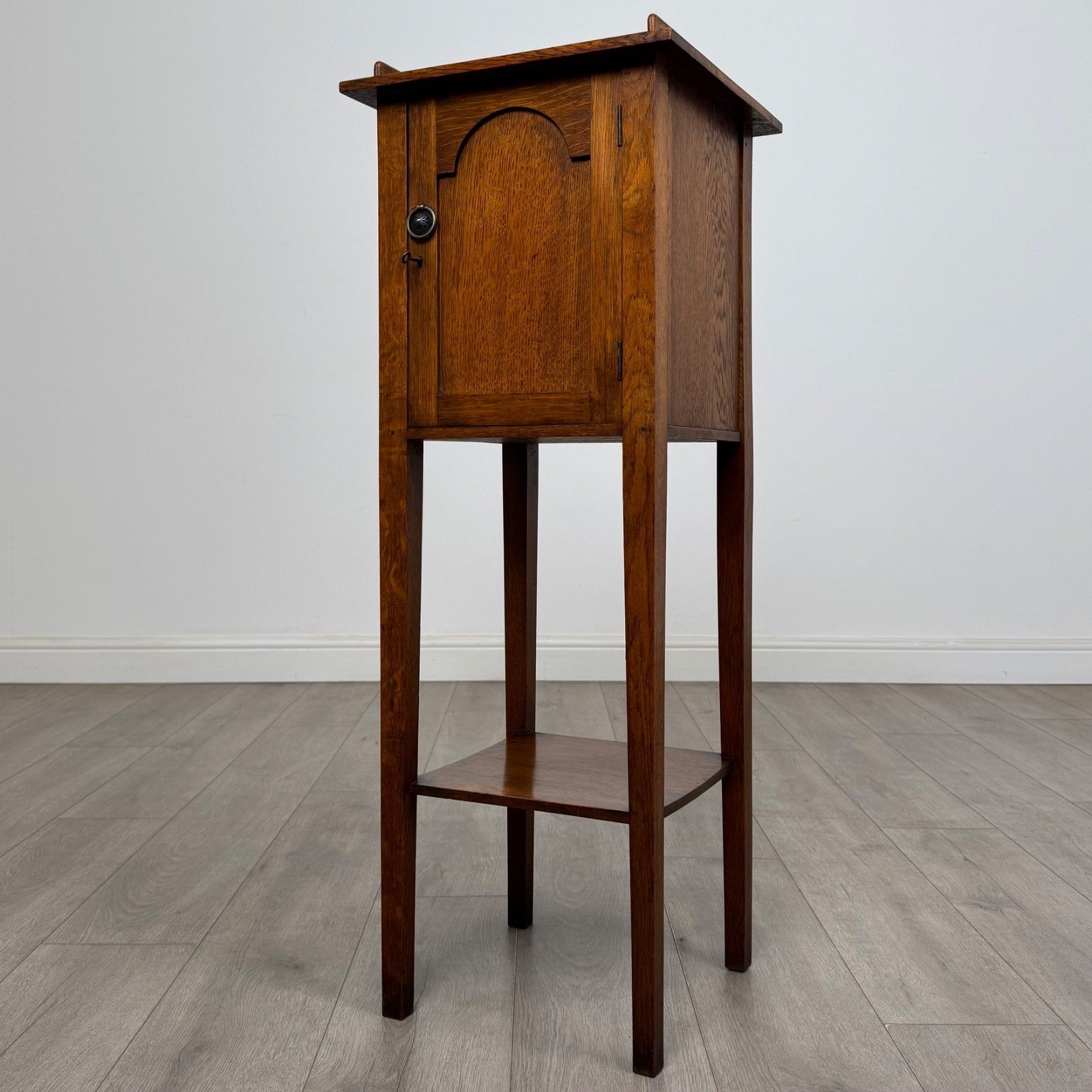 Antique 20th Century Small Arts & Crafts Cabinet In Oak ( Af 5341 ) photo for sale