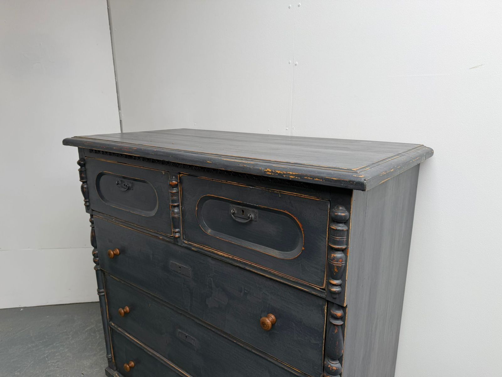 A Huge Pine Victorian Painted Light Grey 5 Drawer Chest Of Drawers photo 795.0
