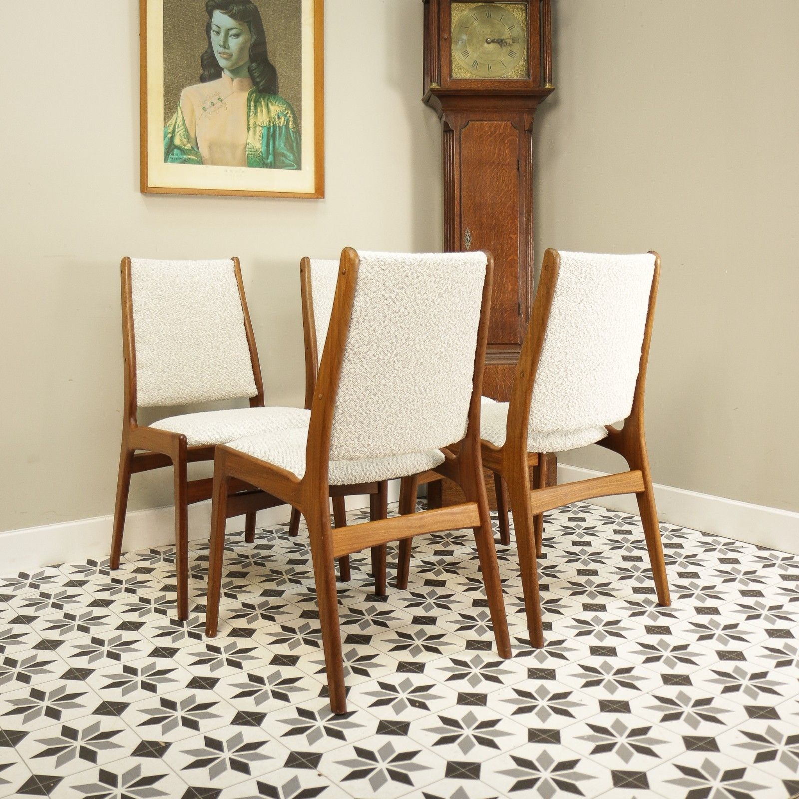 Teak Danish Style Dining Chairs In A Cotswold Cream Boucle Fabric Attr Erik Buch photo vintage