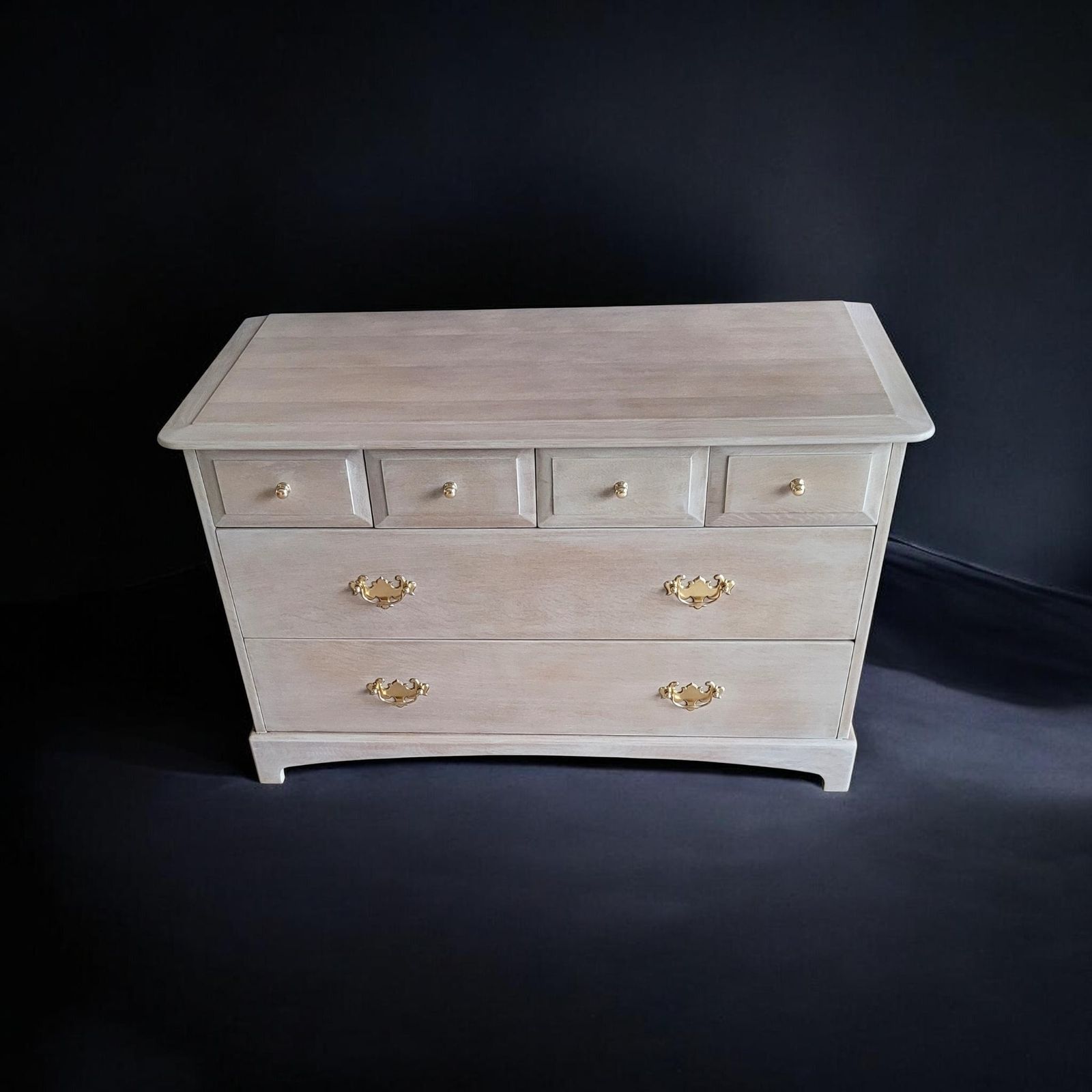 Stag Madrigal Lime Oak Chest Of Drawers photo 525.0