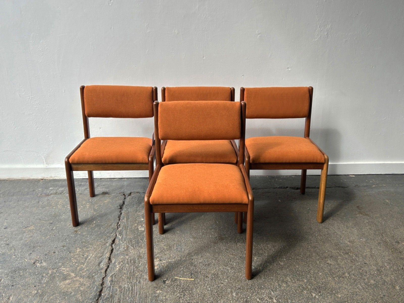 1960s Mid Century Modern Set Of 4 Reupholstered Dining Chairs By G Plan photo vinterior