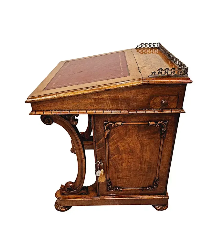 photo furniture A Very Fine Early 19th Century William IV Davenport In The Manner Of 'Strahan' Of Dublin