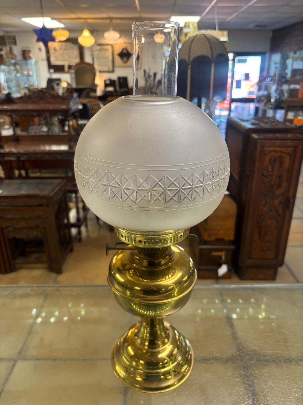 Vintage Duplex Double Wick Brass Oil Lamp With Flute & Frosted Shade photo vinterior