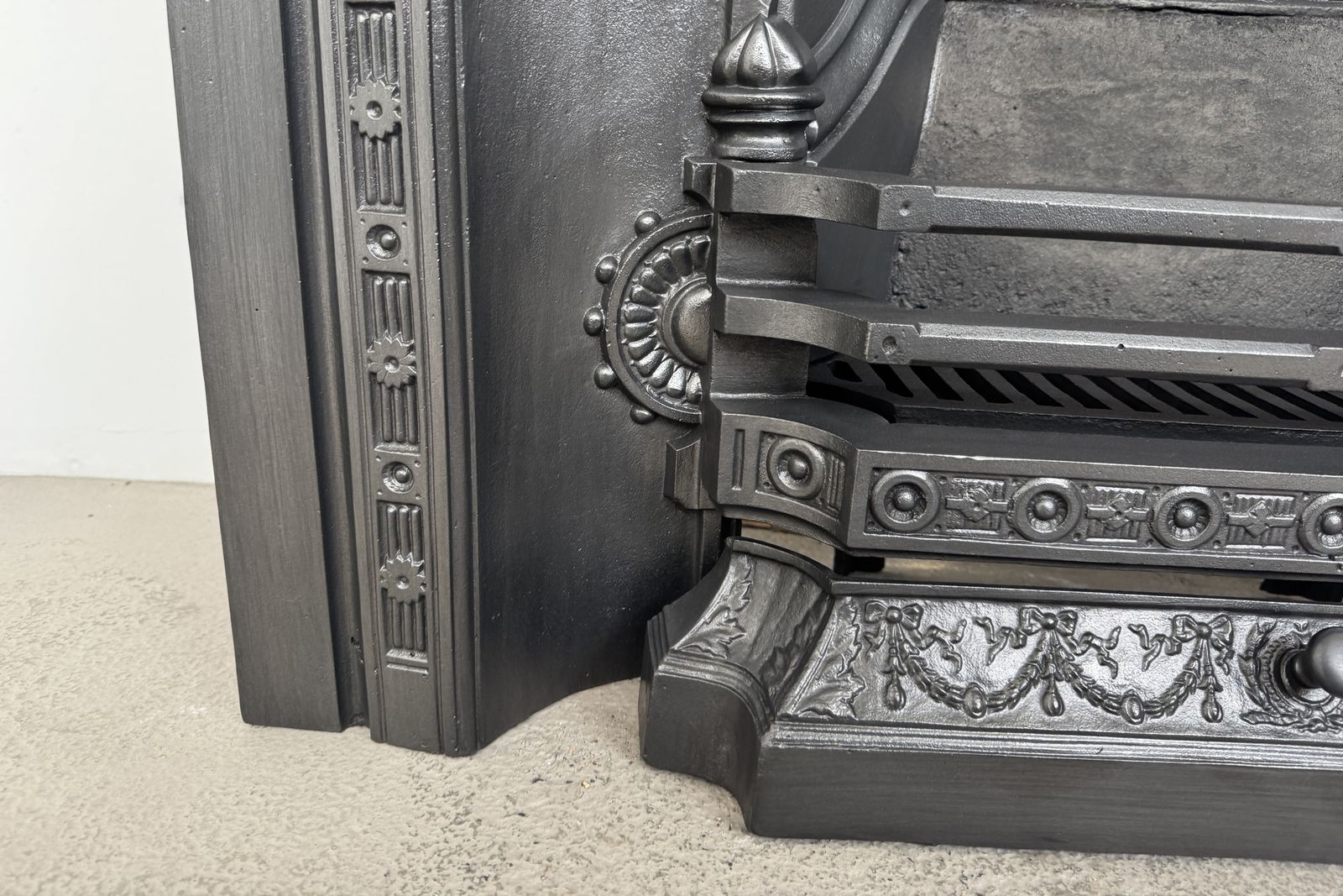 Antique Mid Victorian Ornate Cast Iron Arched Fireplace Insert photo 1150.0