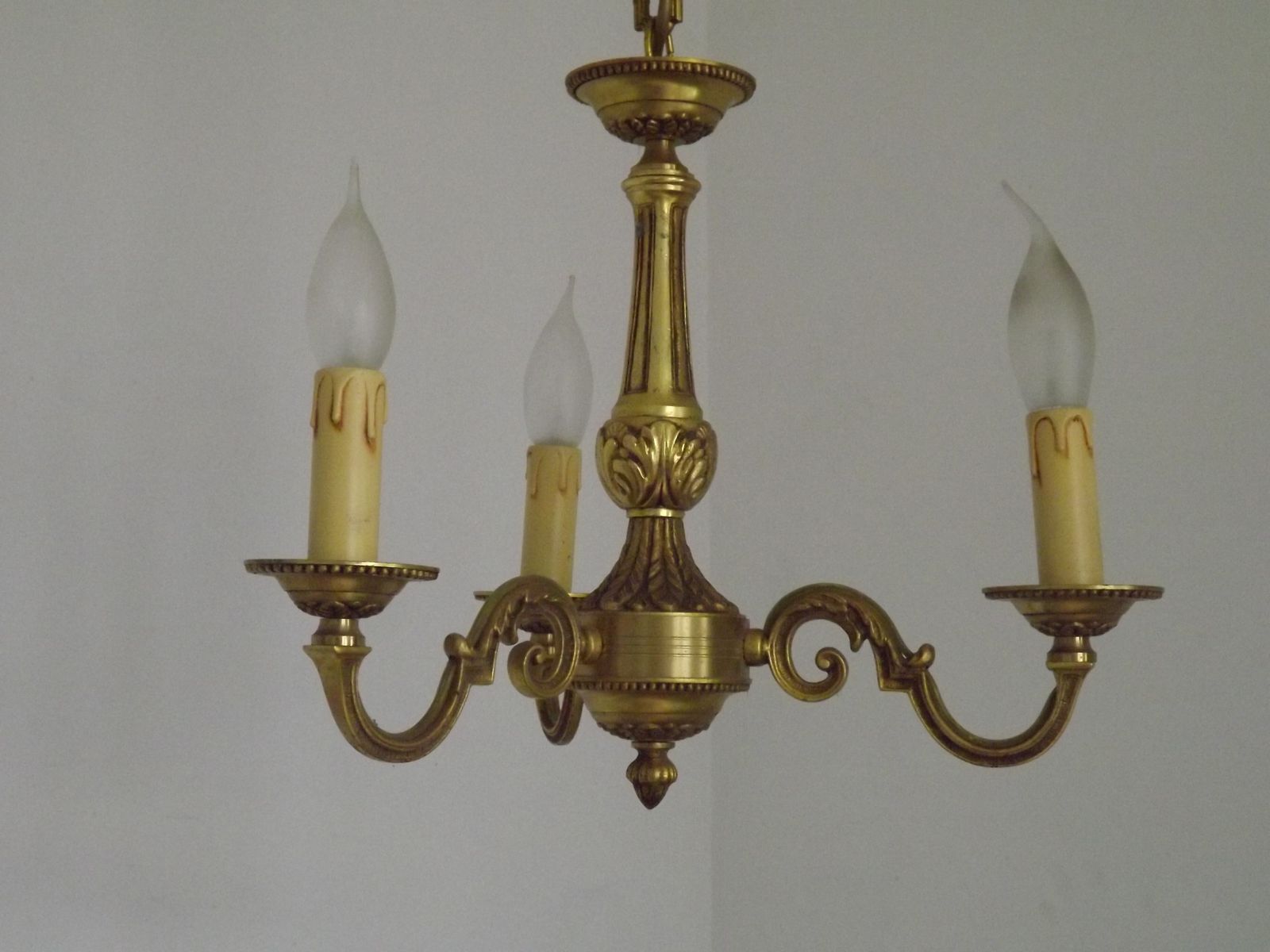 Lustre à 3 lumières de style traditionnel mid-century en bronze, France photo vinterior