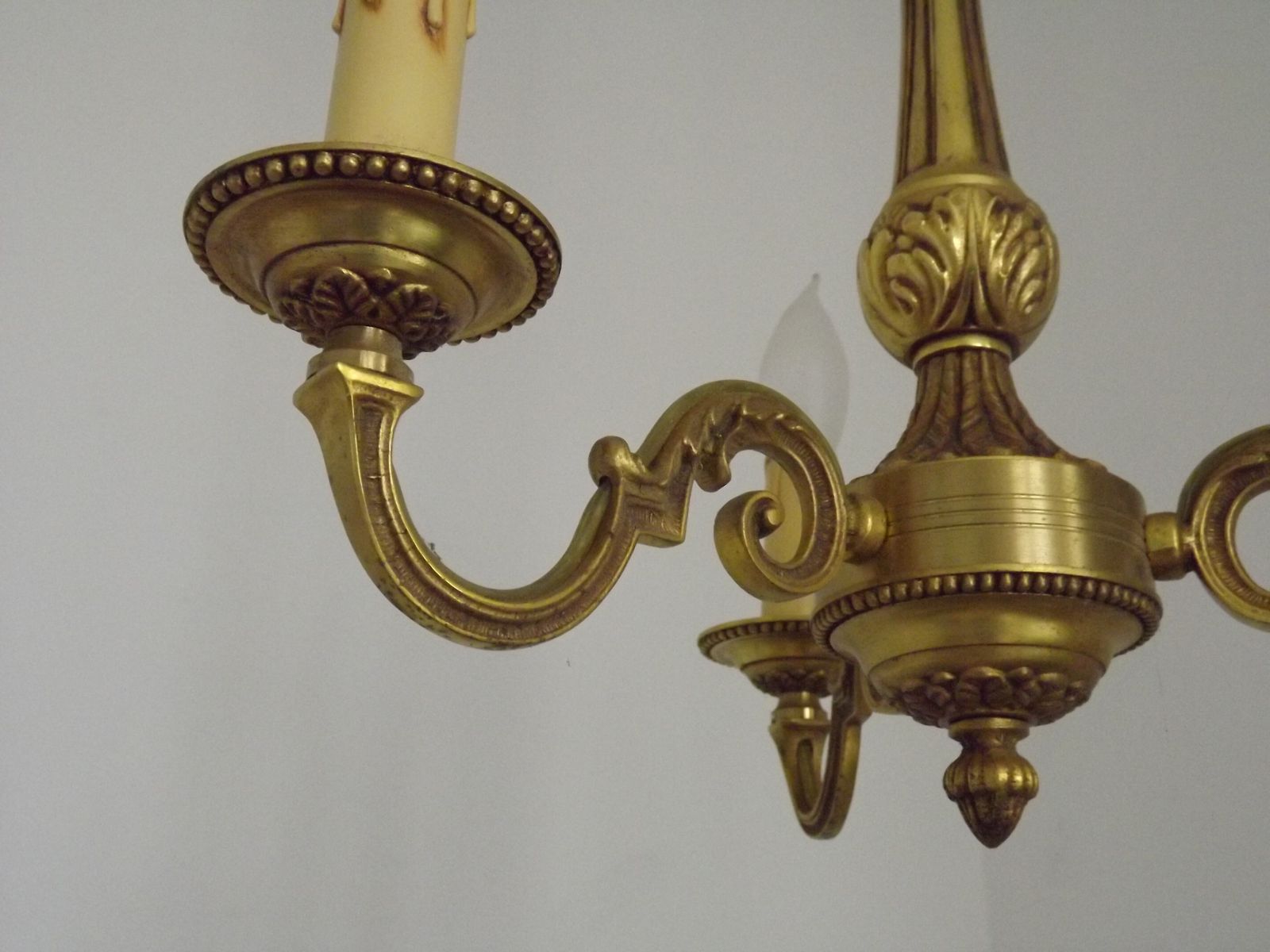 Lustre à 3 lumières de style traditionnel mid-century en bronze, France photo vintage