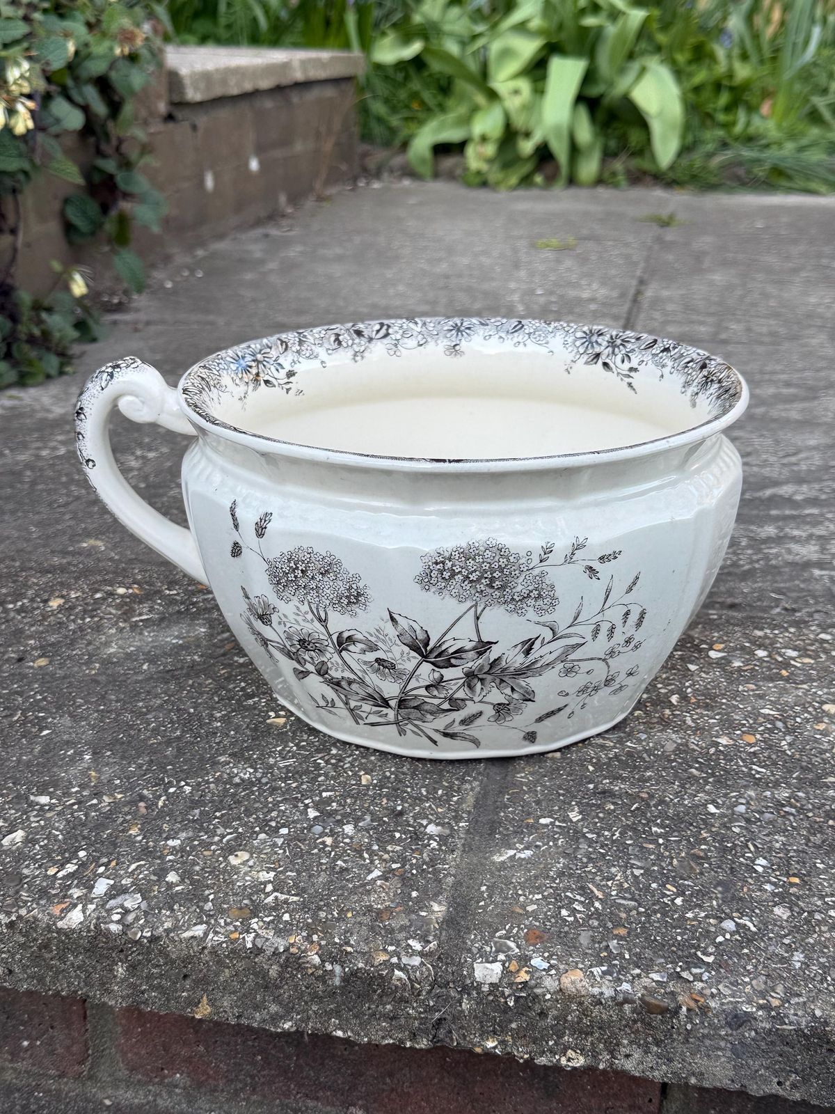 Vintage English Chamber Pot / Planter – K And Co Meadow Sweet Transferware – Black & White Floral Ceramic Jardinière photo for sale