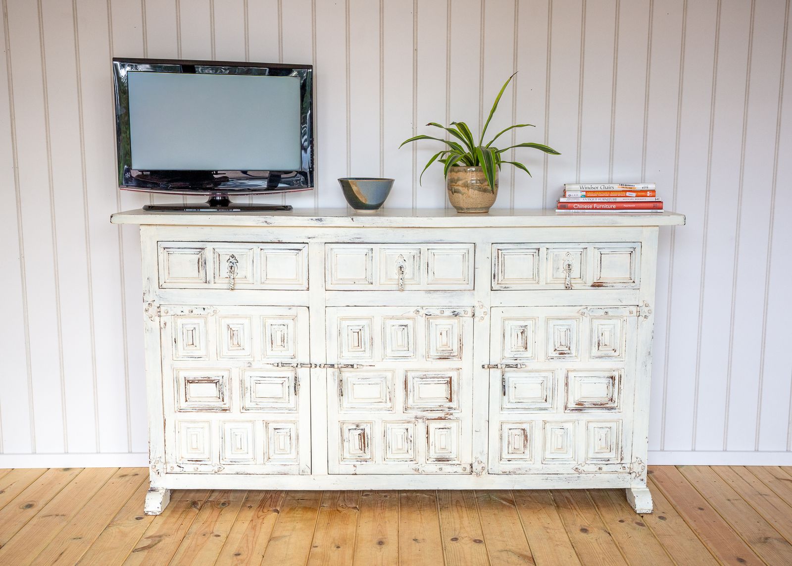 Spanish Sideboard Oak Iron Painted Baroque Tuscan Credenza Early 20th Century Brutalist Catalan Geometric Media Uni.T Credenza Buffet photo 3550.0