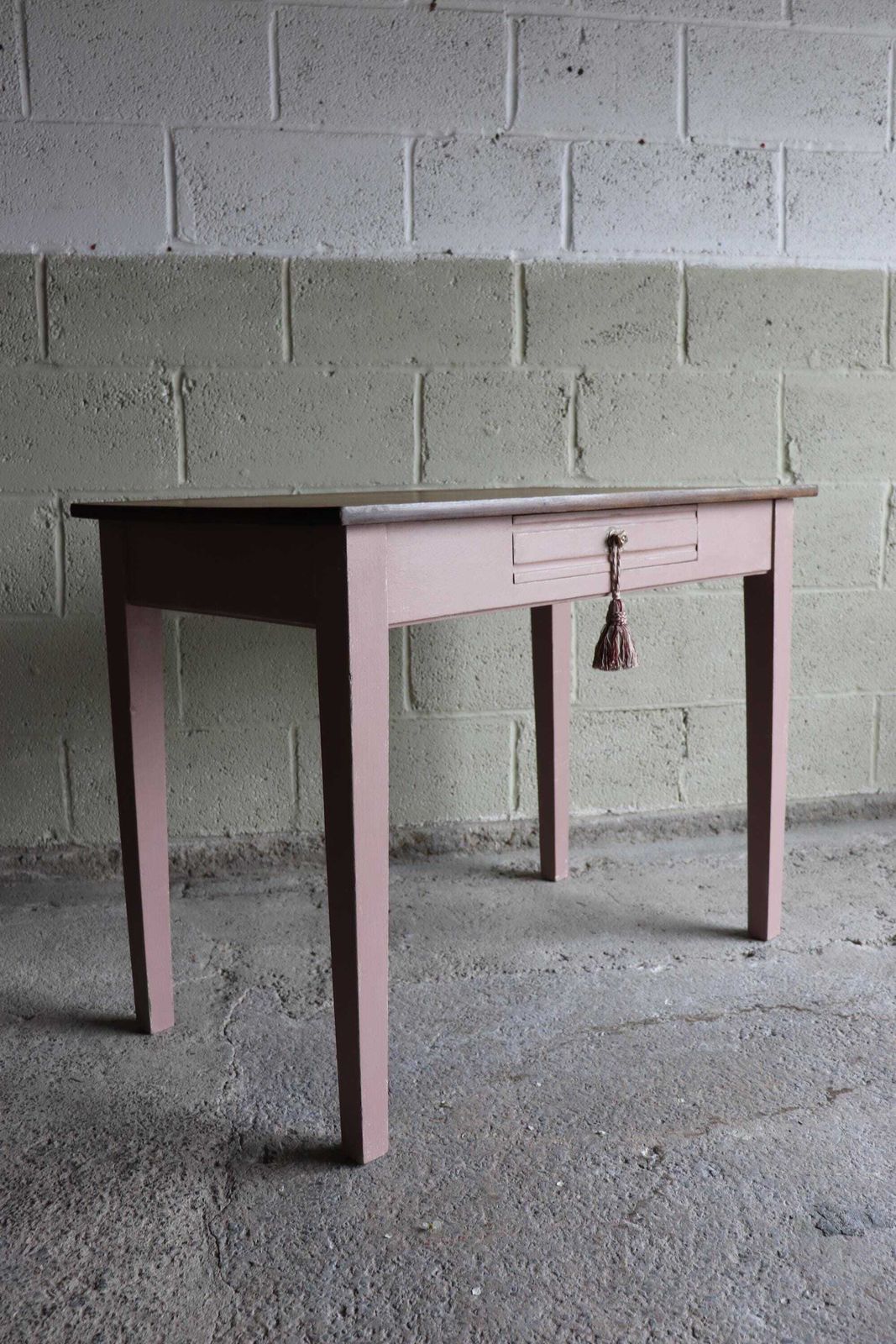 715.0 French Mid Century Desk Or Dressing Table With Pink Painted Base And Drawer photo