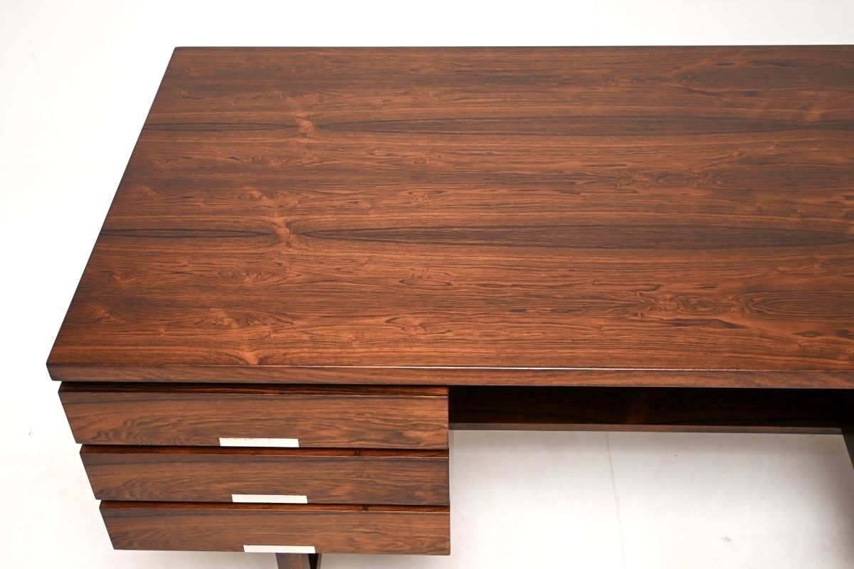 Danish Rosewood Executive Desk Model Ep401 By Ejgil Petersen Mobelfabrik photo for sale