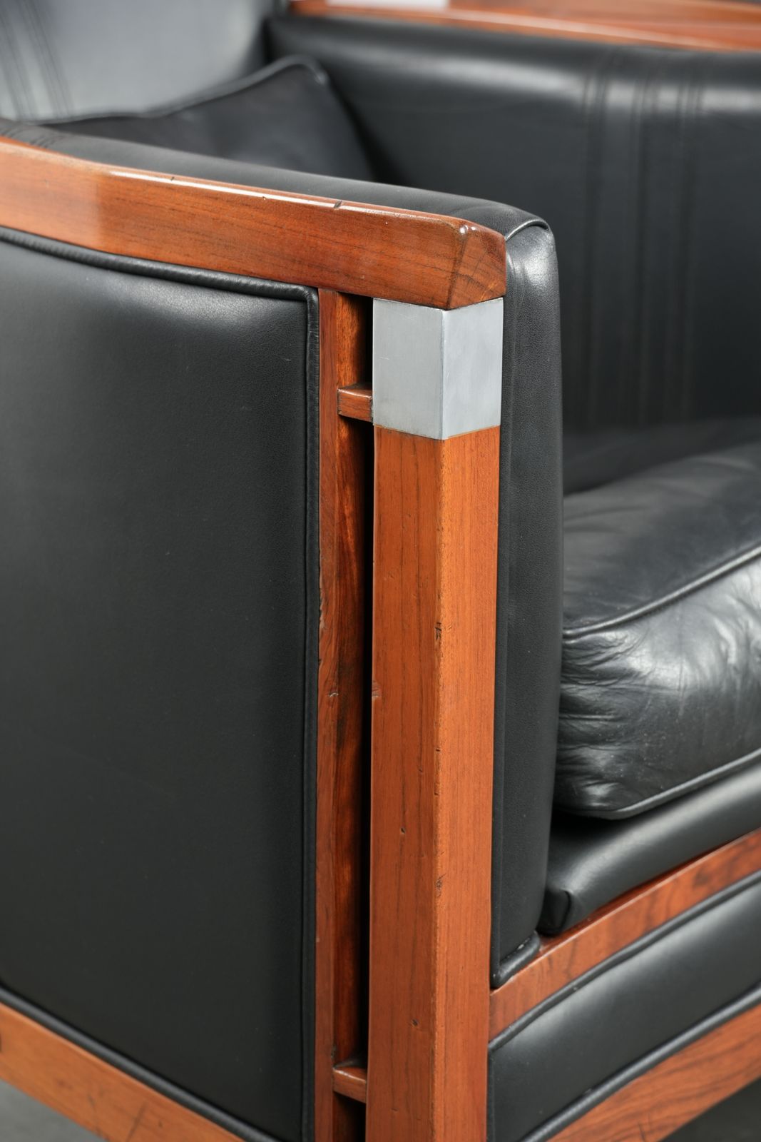 photo vinterior Set Van 2 Art Deco Fauteuils Uit De Decoforma Serie Van Schuitema, Zwart Leer, Goede Staat