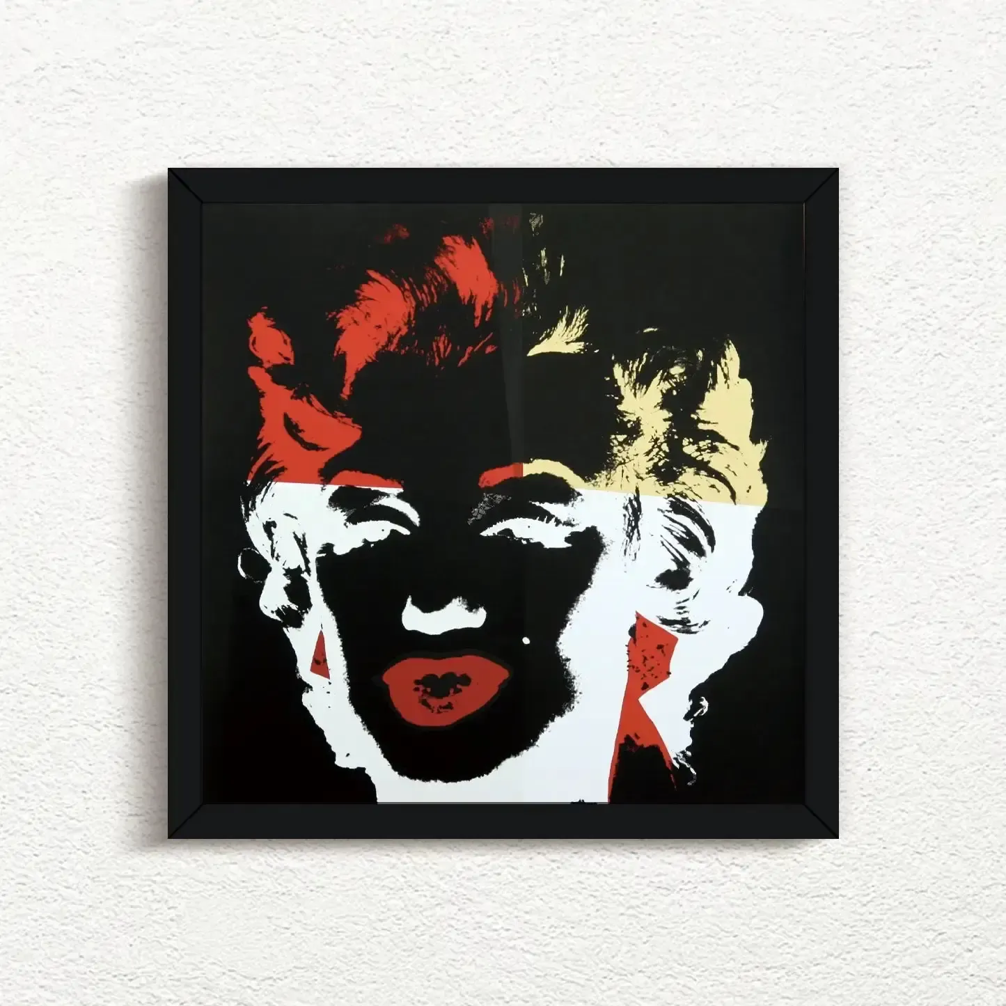 Sunday B. Morning (Andy Warhol), Golden Marilyn 39 photo furniture