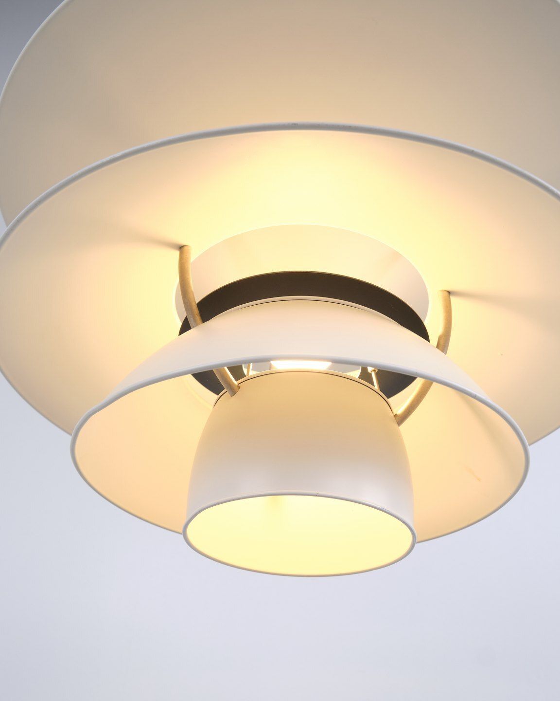 Charlottenborg Pendant – Model Ph 5 4½ – Poul Henningsen – Louis Poulsen – 1980s photo vinterior
