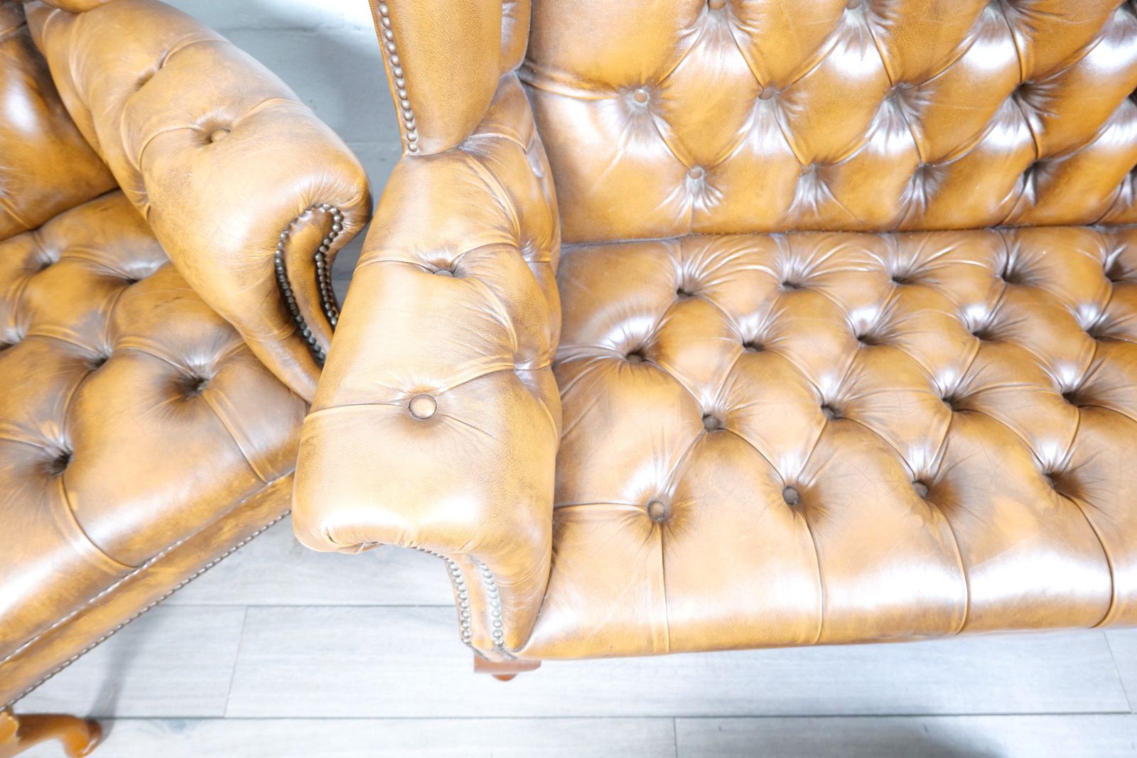 1200.0 Chesterfield Queen Anne 4 Piece Leather Suite Cigar Brown photo